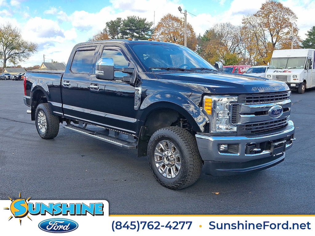 Certified 2017 Ford Super Duty F-250 SRW XLT 4WD Crew Cab 6.75 Box 4WD Crew Cab 6.75 Box
