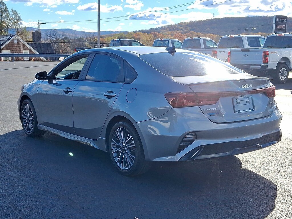 Used 2024 Kia Forte GT-Line IVT