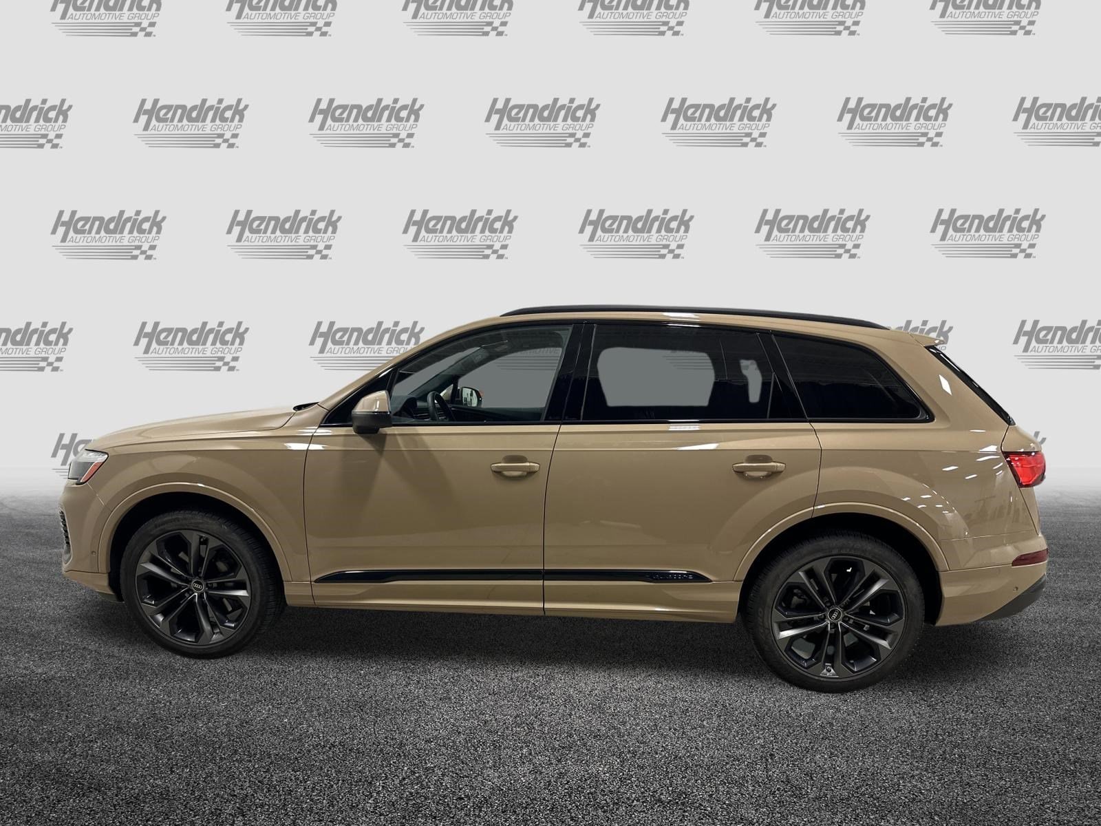 2025 Audi Q7 Premium Plus photo 4