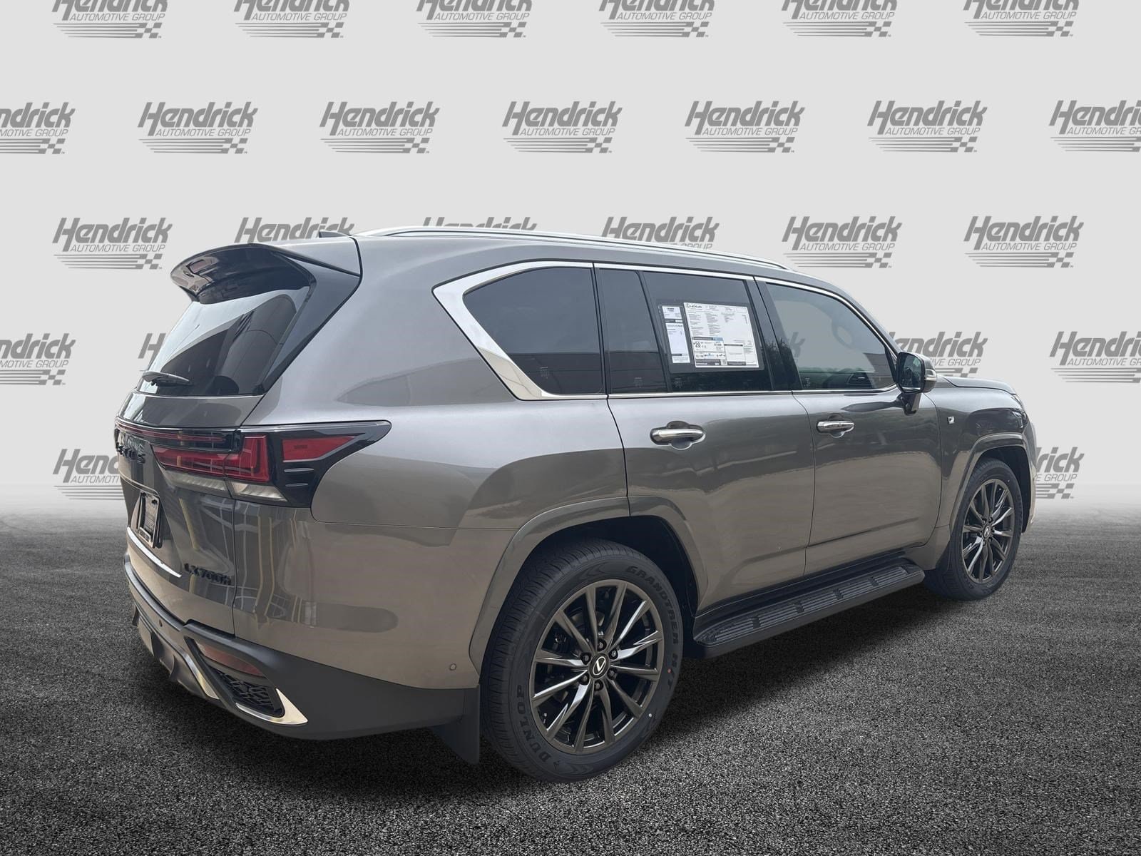 LEXUS LX 700h F SPORT Handling