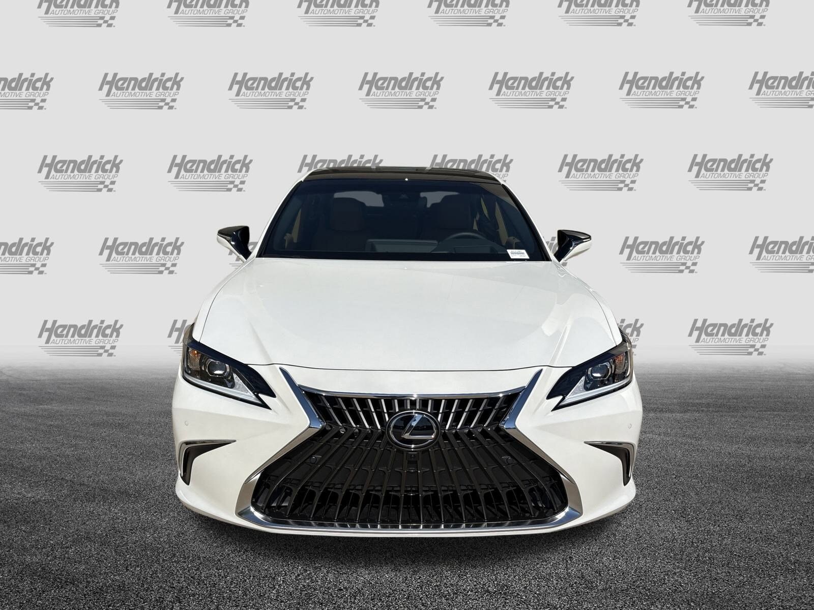 2025 Lexus ES 350 Luxury photo 3