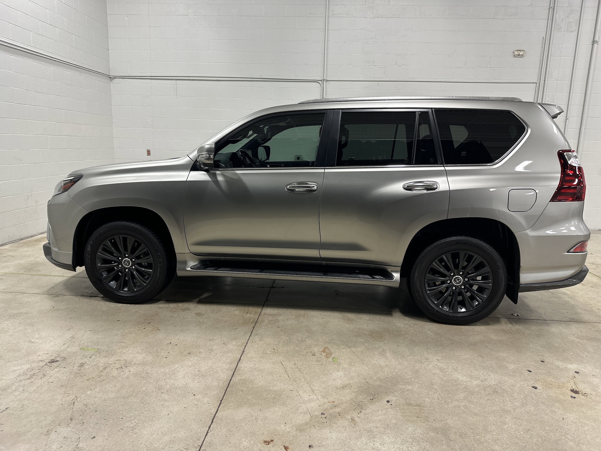 2022 LEXUS GX 460 Luxury photo 6