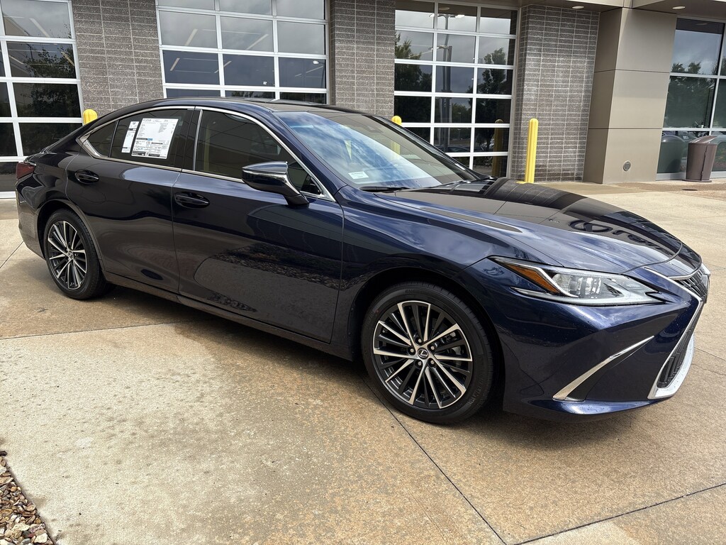 New 2025 Lexus ES 350 Sedan