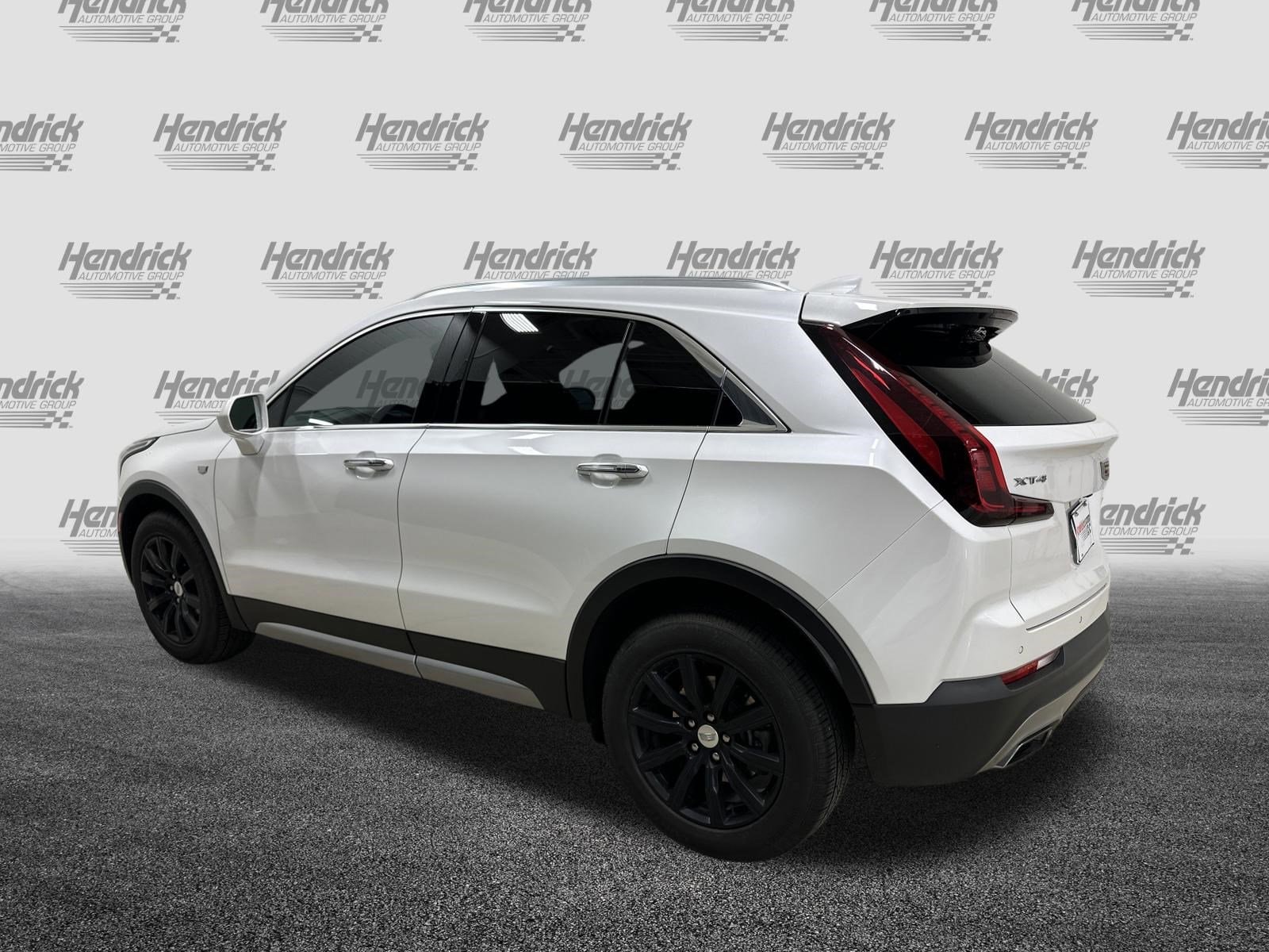Cadillac XT4 FWD Premium Luxury