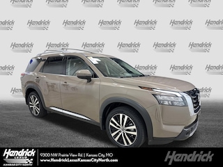 2025 Nissan Pathfinder Platinum SUV