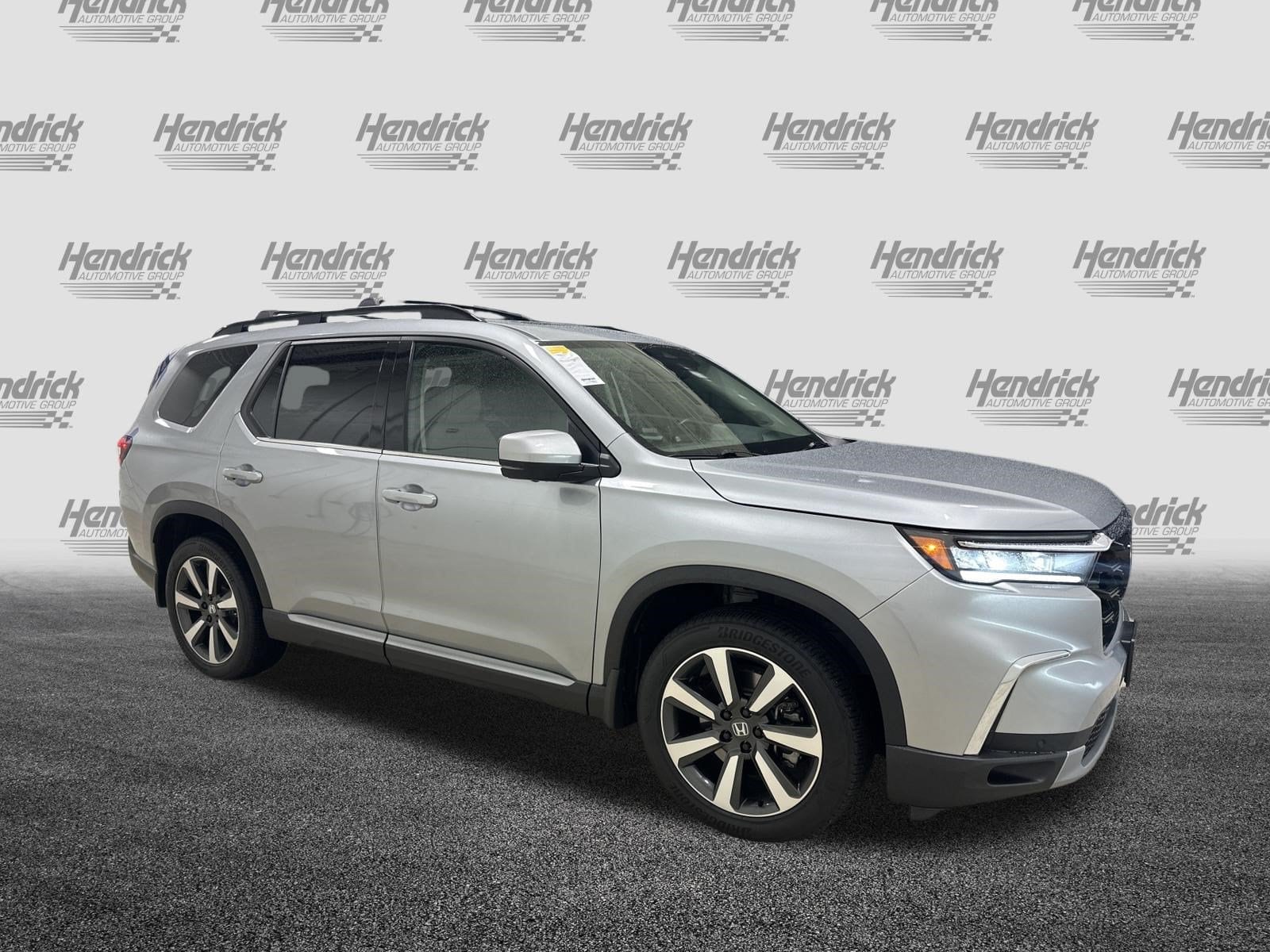 Used 2023 Honda Pilot Elite with VIN 5FNYG1H83PB029177 for sale in Kansas City