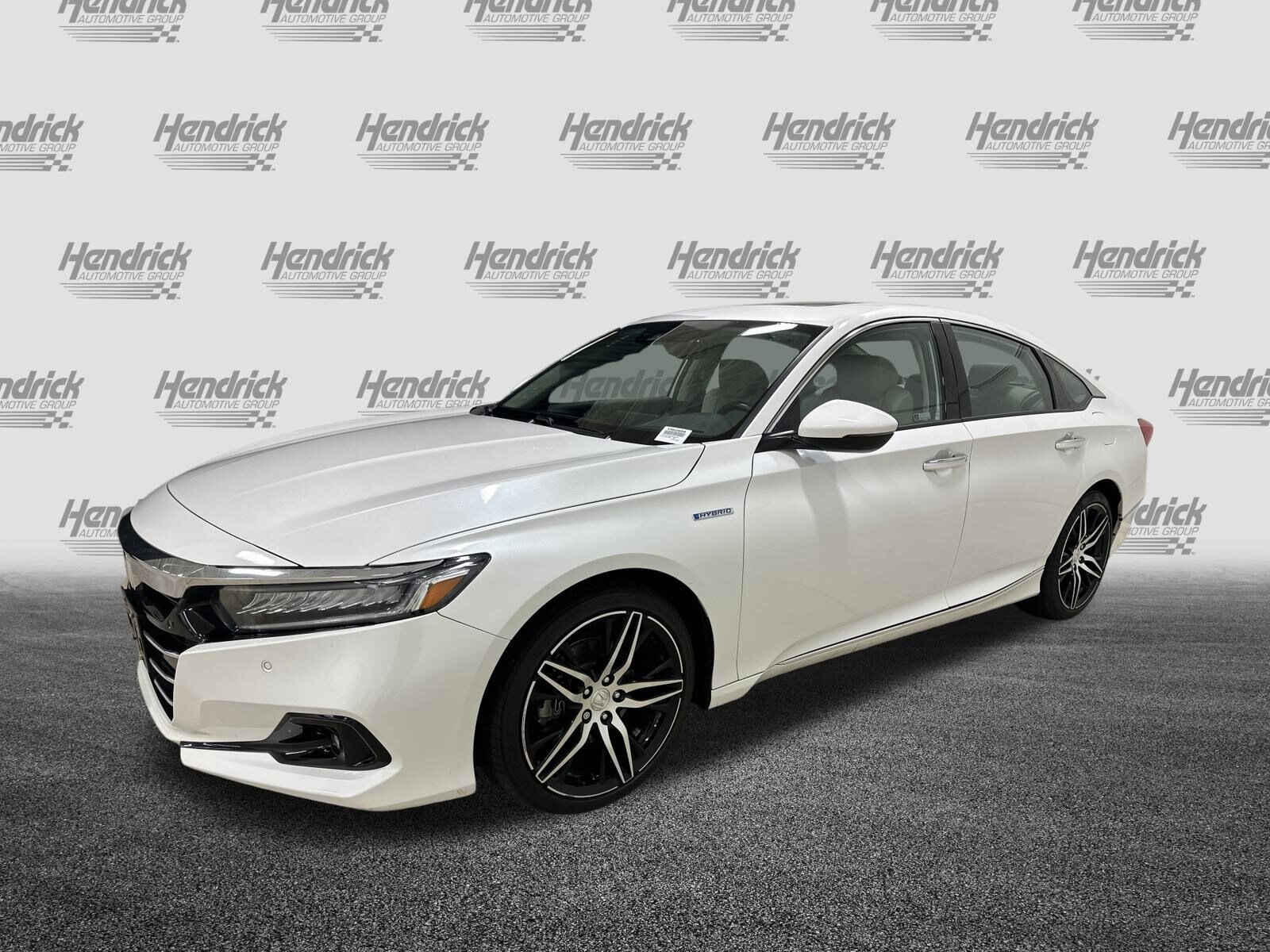 2022 Honda Accord Hybrid Touring photo 4