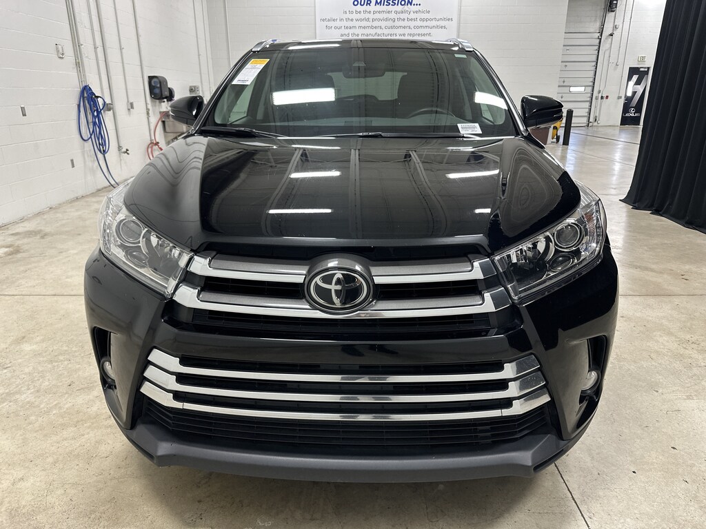 Used 2018 Toyota Highlander Limited SUV