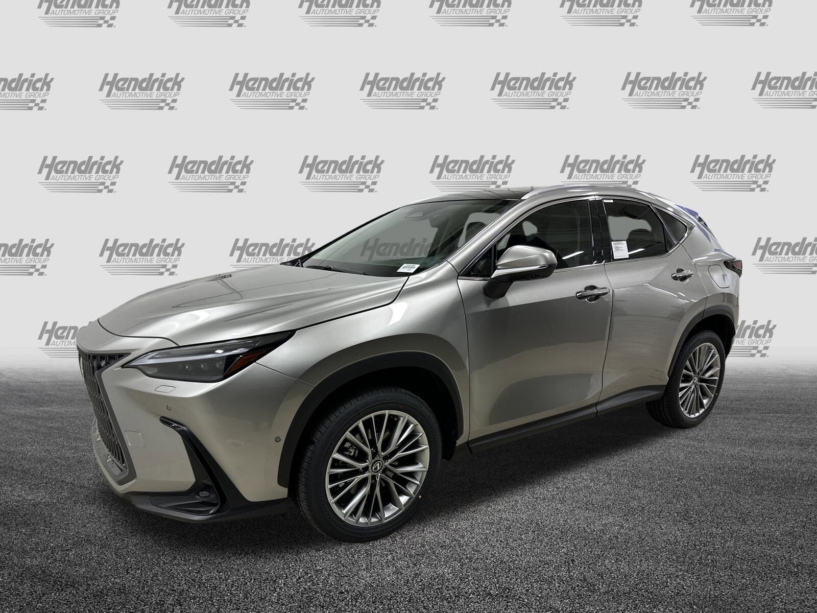 2026 Lexus NX 350 Luxury AWD photo 4