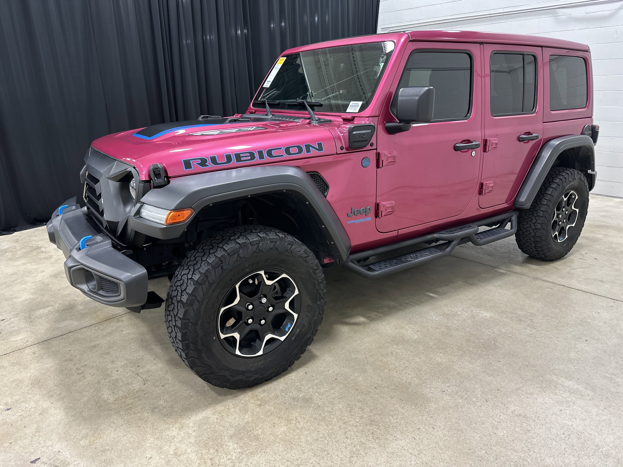 2022 Jeep Wrangler 4xe Unlimited Rubicon photo 3