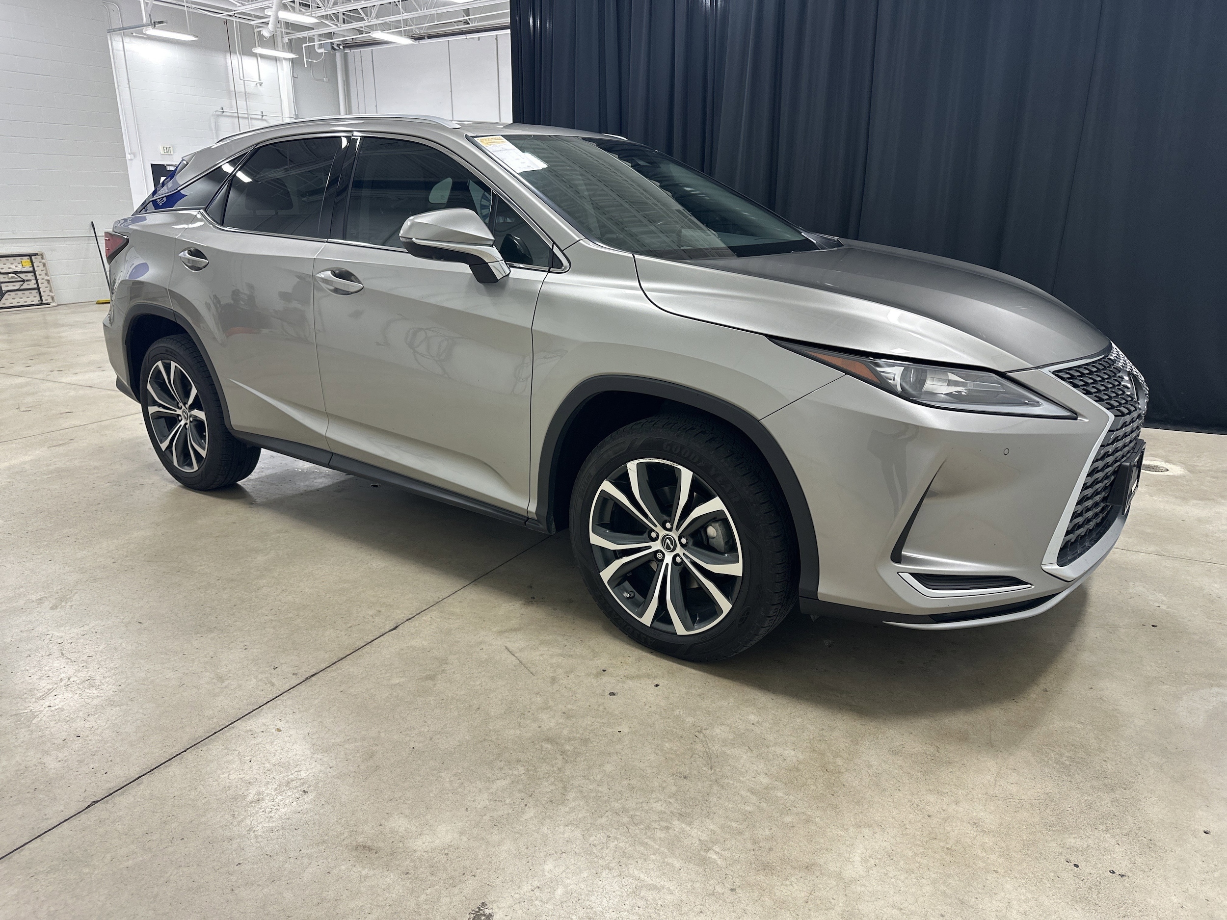 Used 2022 Lexus RX 350 with VIN 2T2HZMDA5NC350199 for sale in Kansas City