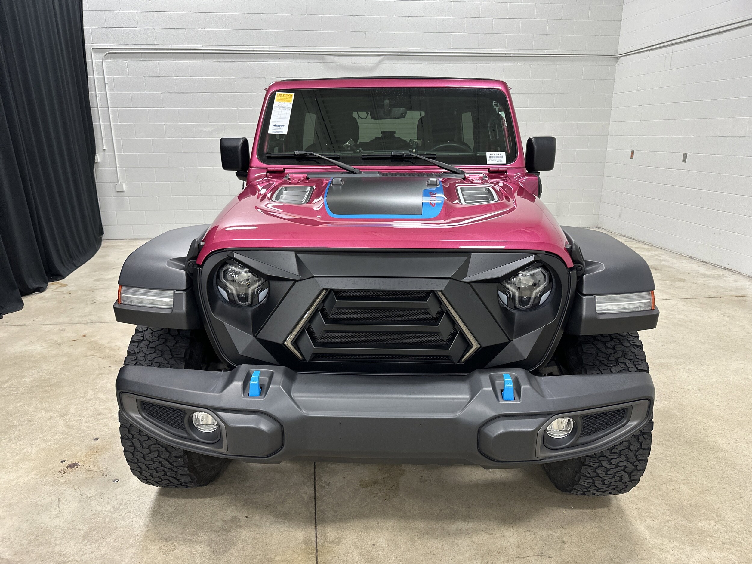 2022 Jeep Wrangler 4xe Unlimited Rubicon photo 2