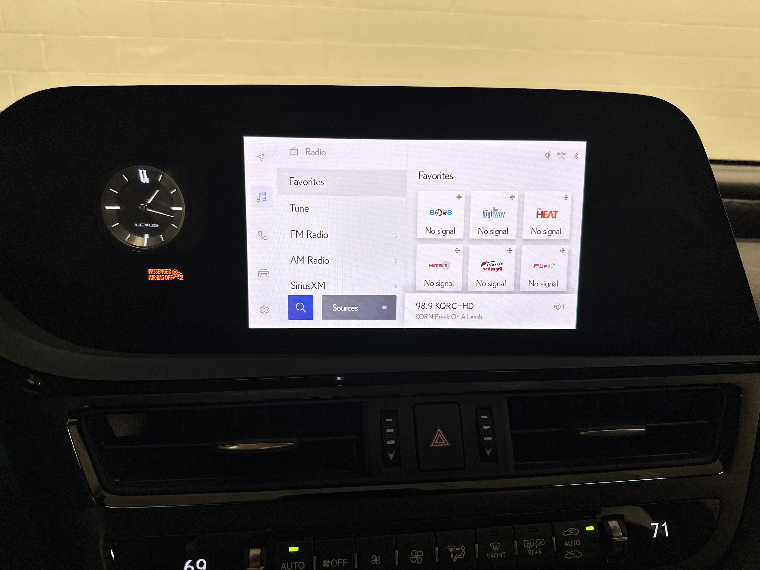 Certified 2023 Lexus ES 350 with VIN 58ADZ1B18PU142316 for sale in Kansas City