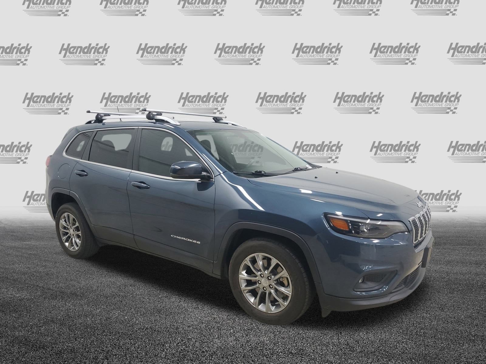 Used 2019 Jeep Cherokee Latitude Plus with VIN 1C4PJLLB2KD439304 for sale in Kansas City