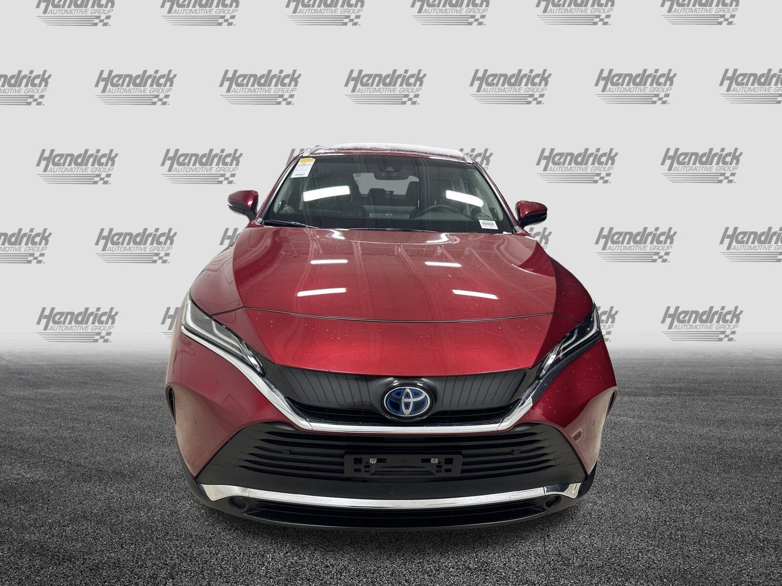 2021 Toyota Venza XLE photo 3