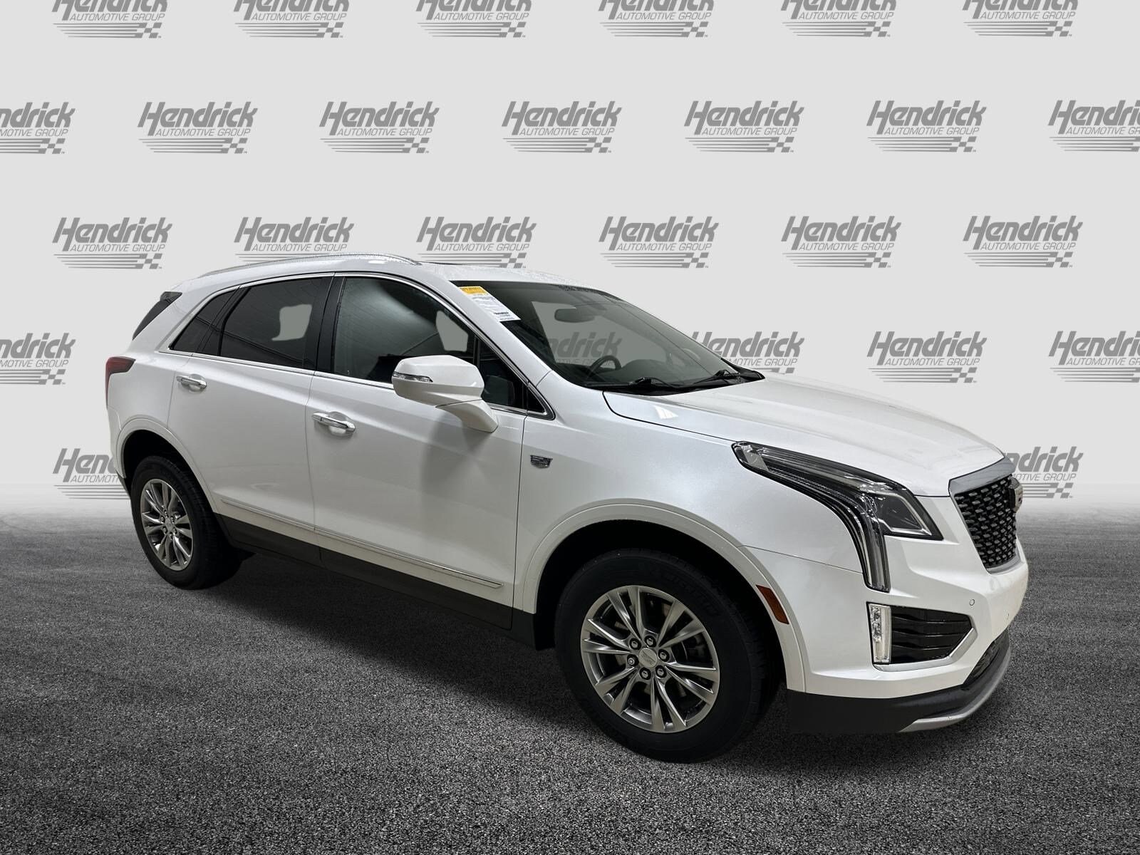 2021 Cadillac XT5 Premium Luxury photo 2