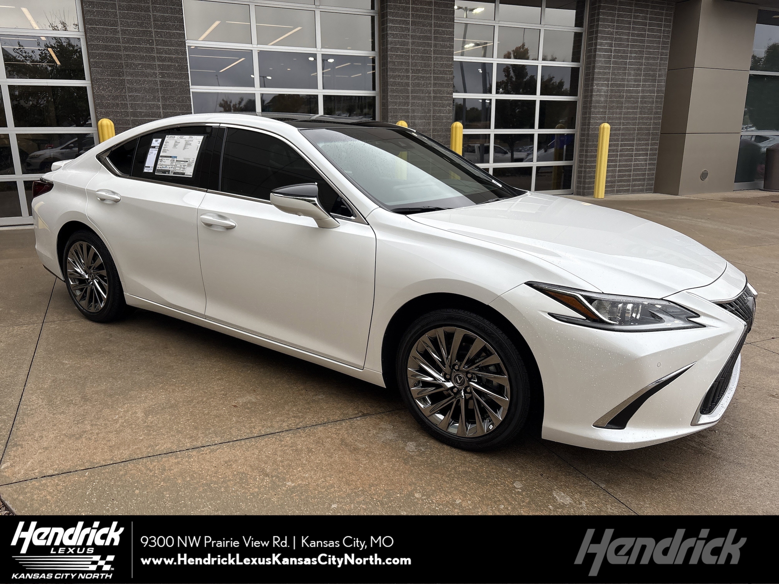 2025 Lexus ES 350 Luxury's photo