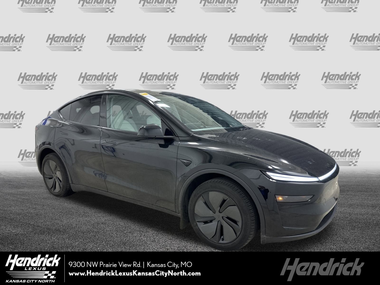 2026 Tesla Model Y Premium's photo