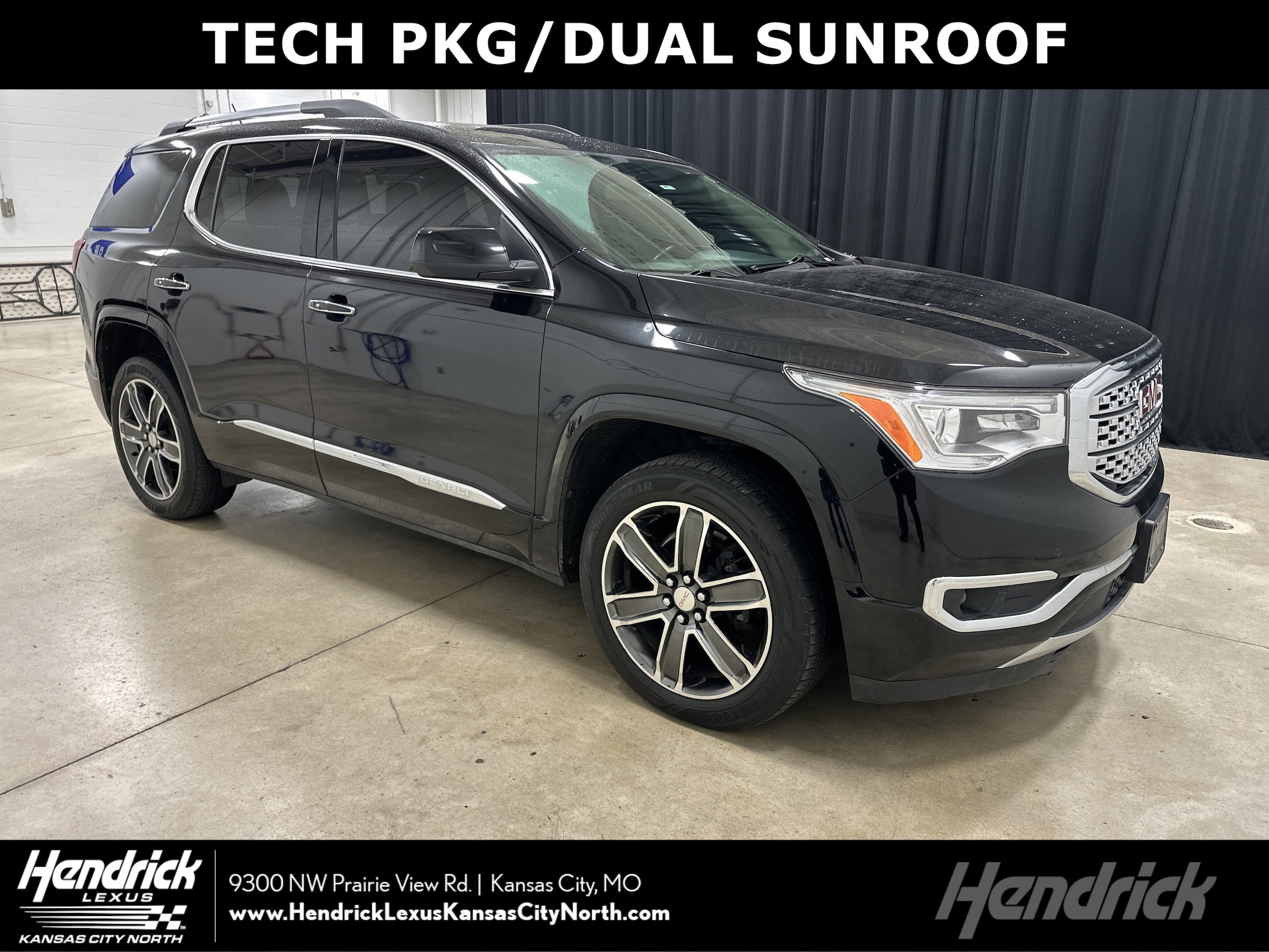 2019 GMC Acadia Denali's photo