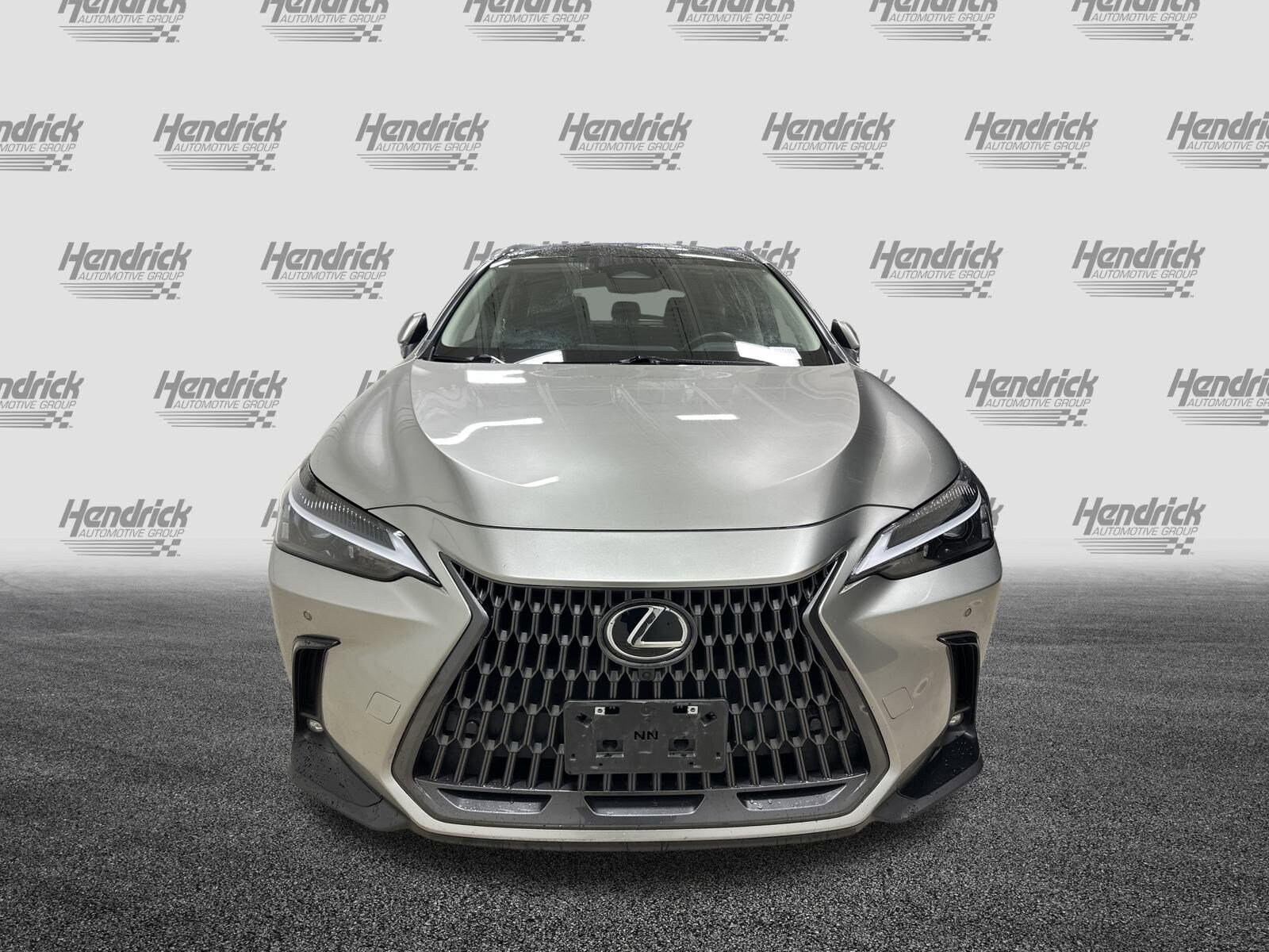 2022 Lexus NX 350h Luxury photo 3