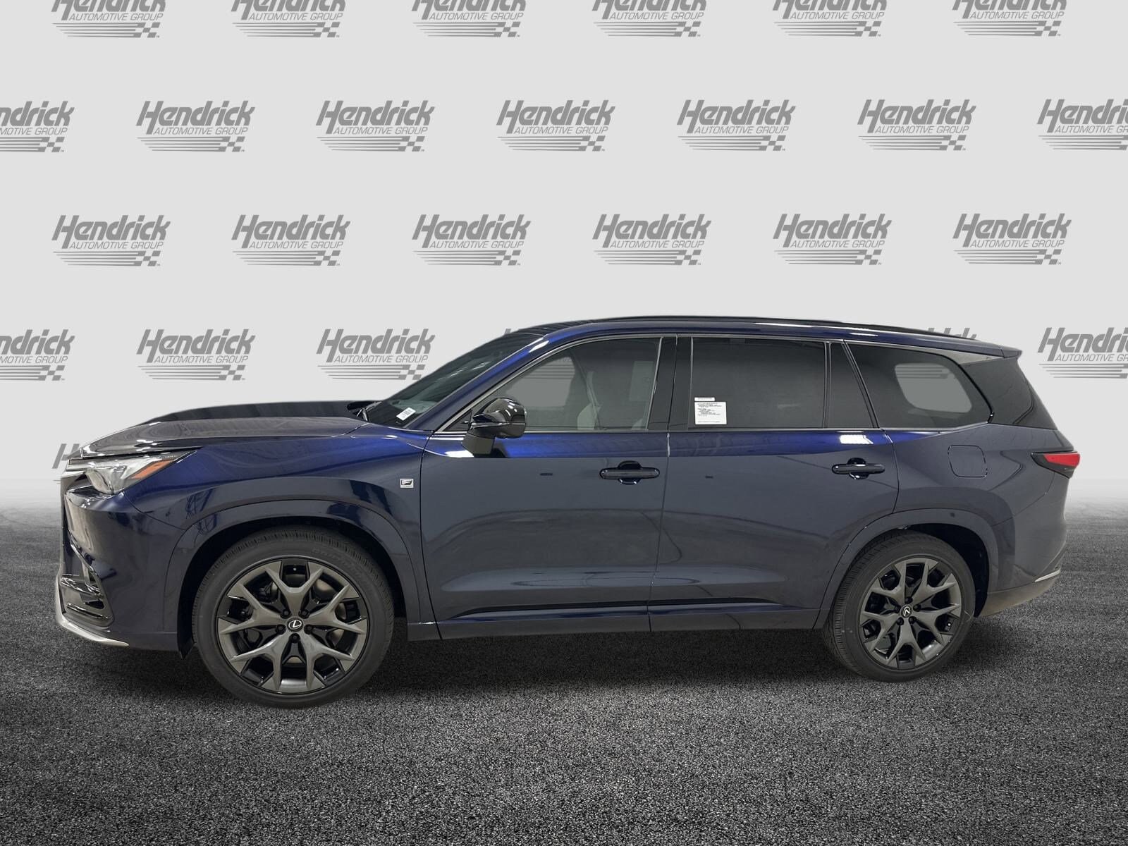 2025 Lexus TX 500h F SPORT Performance Premium photo 2