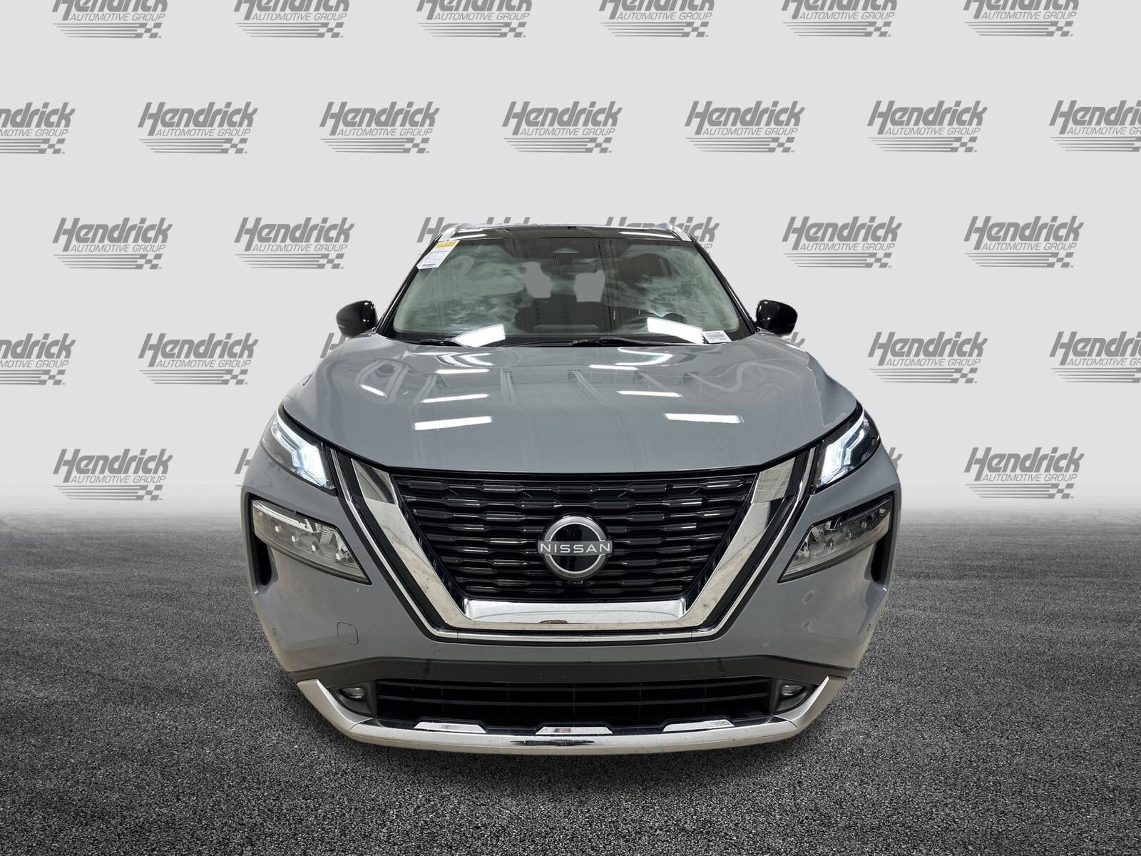 2022 Nissan Rogue Platinum photo 2