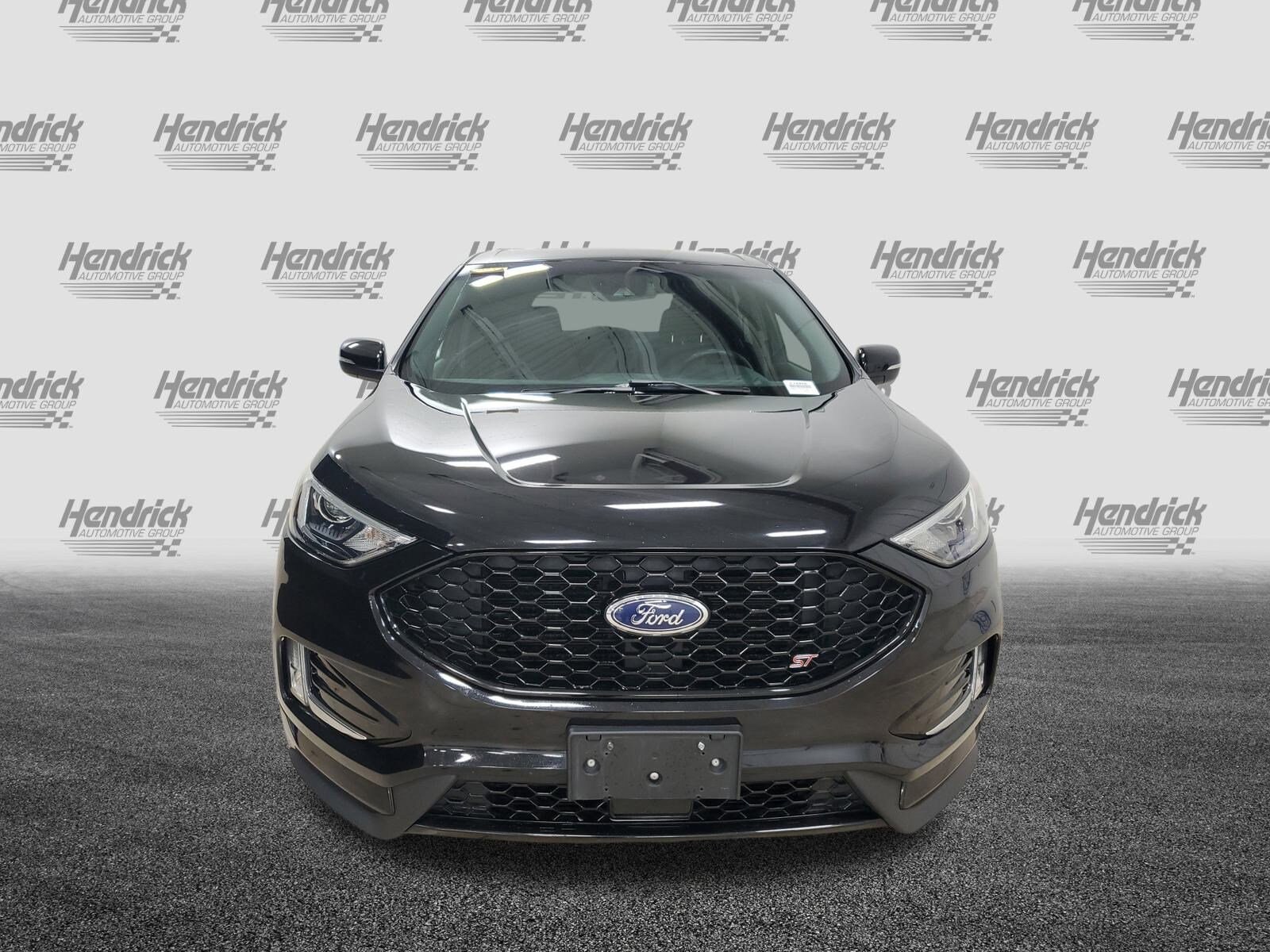 2020 Ford Edge ST photo 2