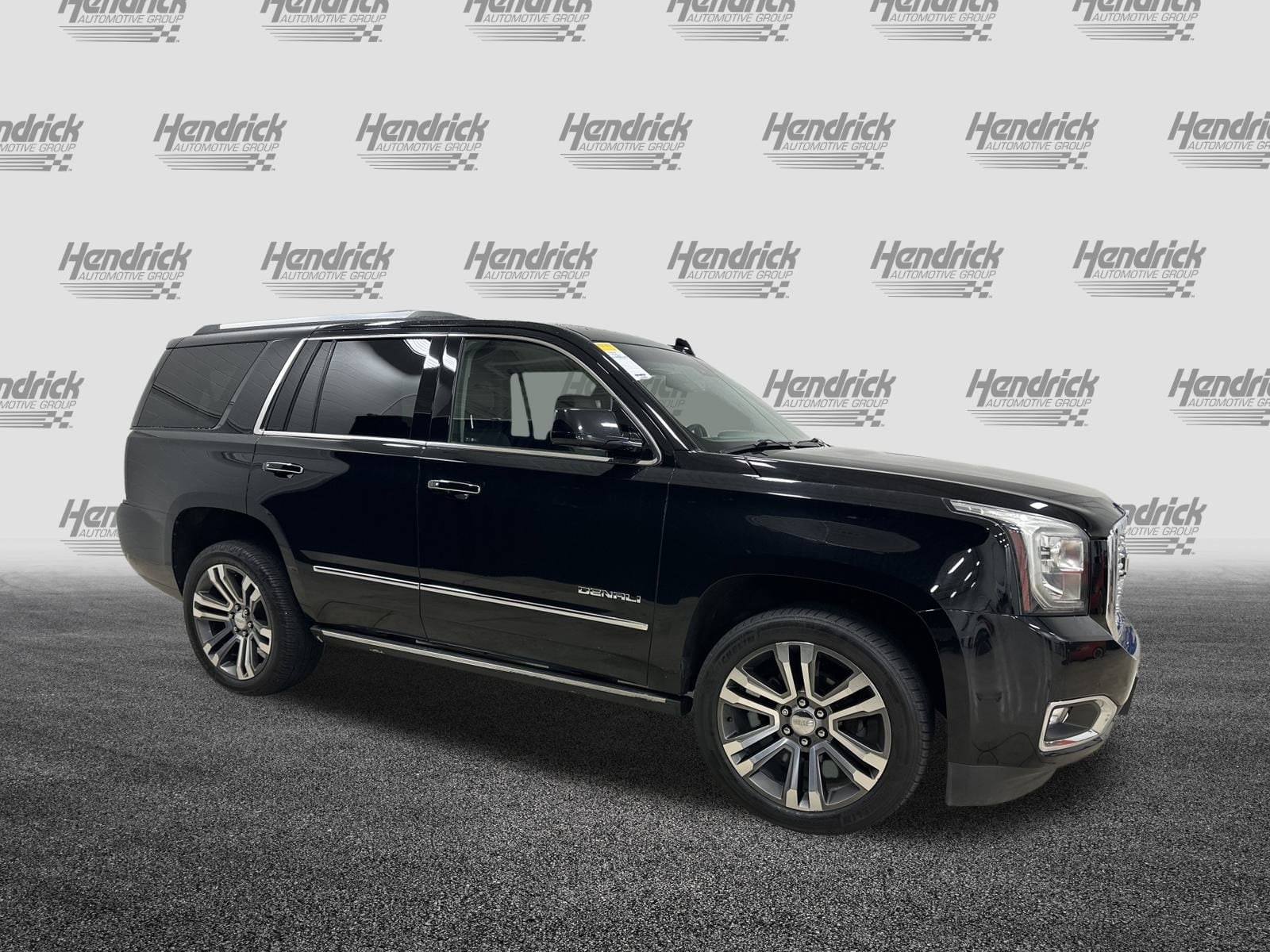 Used 2018 GMC Yukon Denali with VIN 1GKS2CKJ2JR223443 for sale in Kansas City