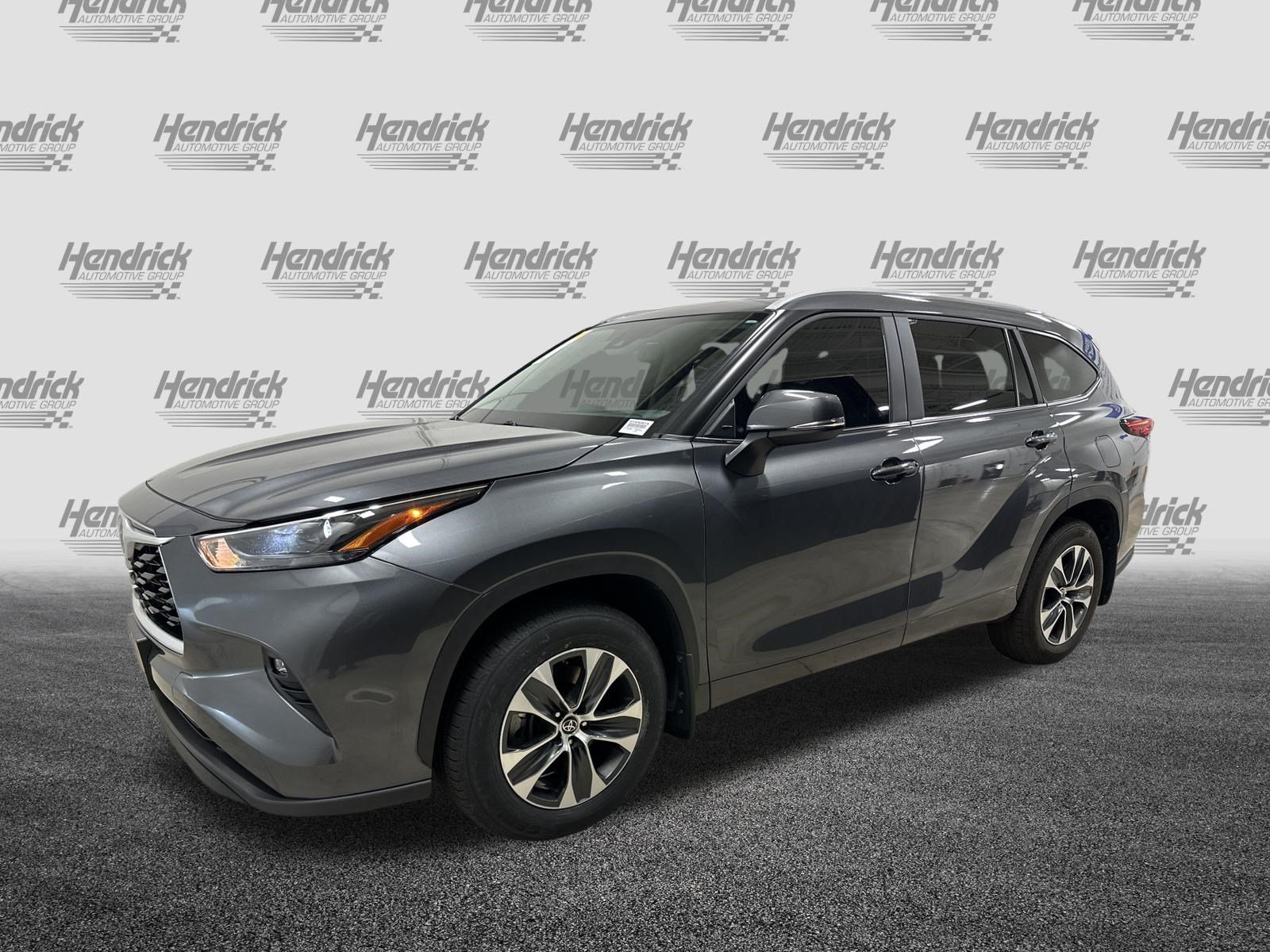 Used 2023 Toyota Highlander XLE SUV