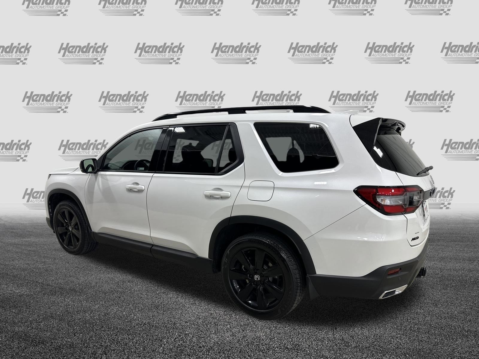 2025 Honda Pilot Black Edition photo 5