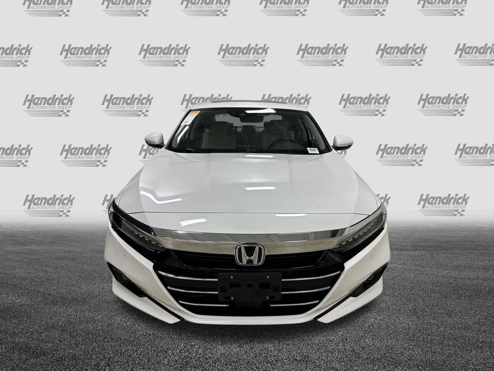 2022 Honda Accord Hybrid Touring photo 3