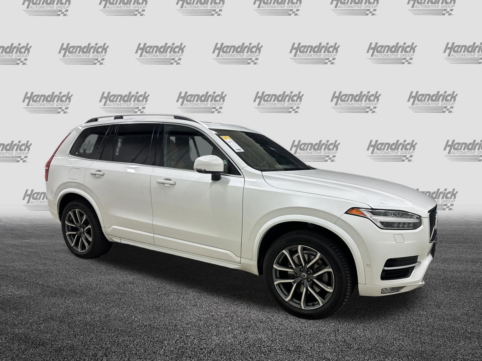Used 2017 Volvo XC90 Momentum with VIN YV4A22PK0H1137184 for sale in Kansas City