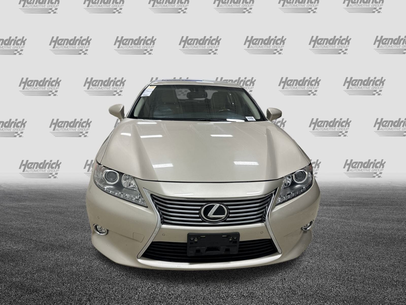 2014 Lexus ES 350 photo 2
