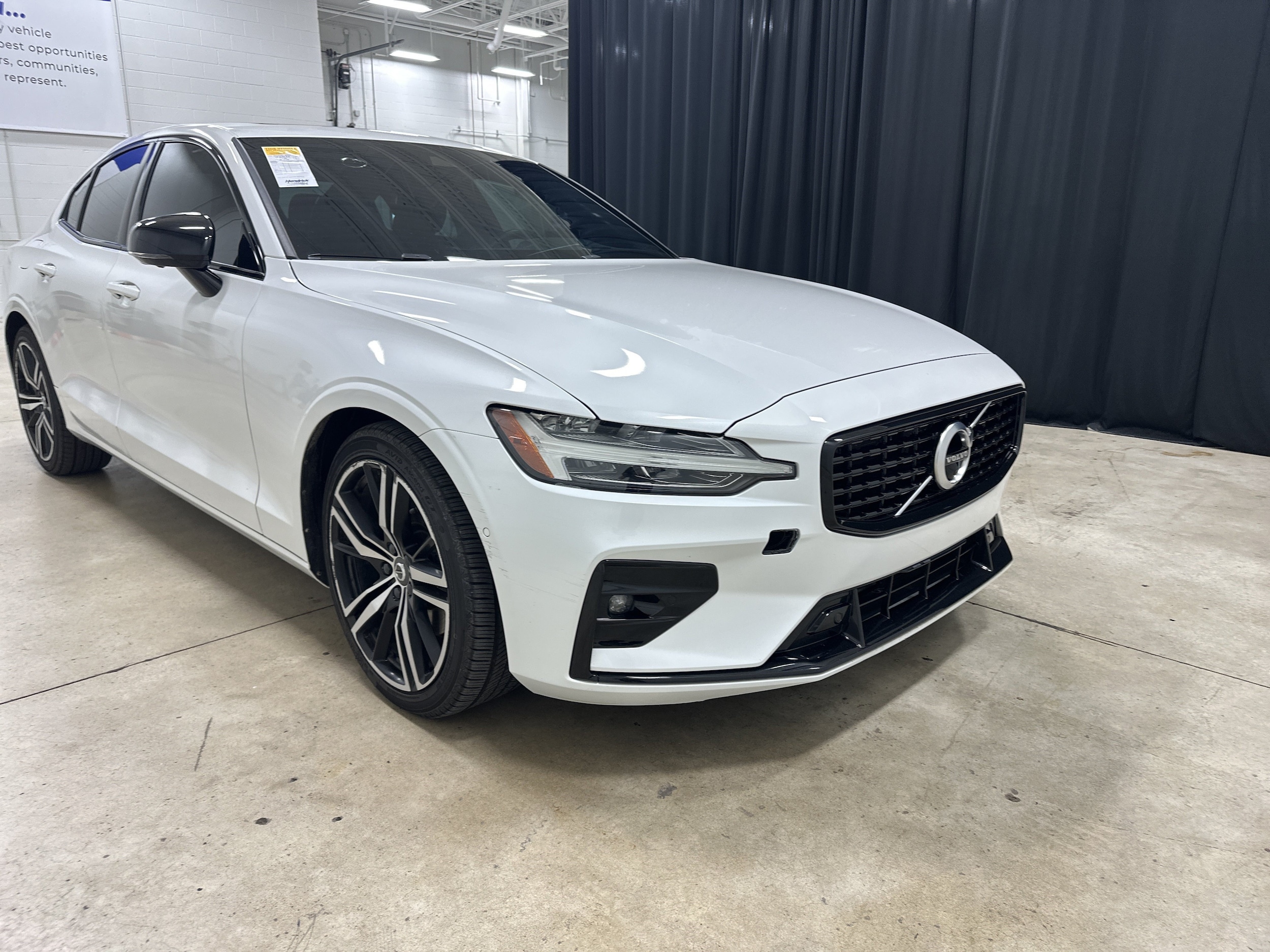 Used 2021 Volvo S60 R-Design with VIN 7JR102FMXMG094588 for sale in Kansas City