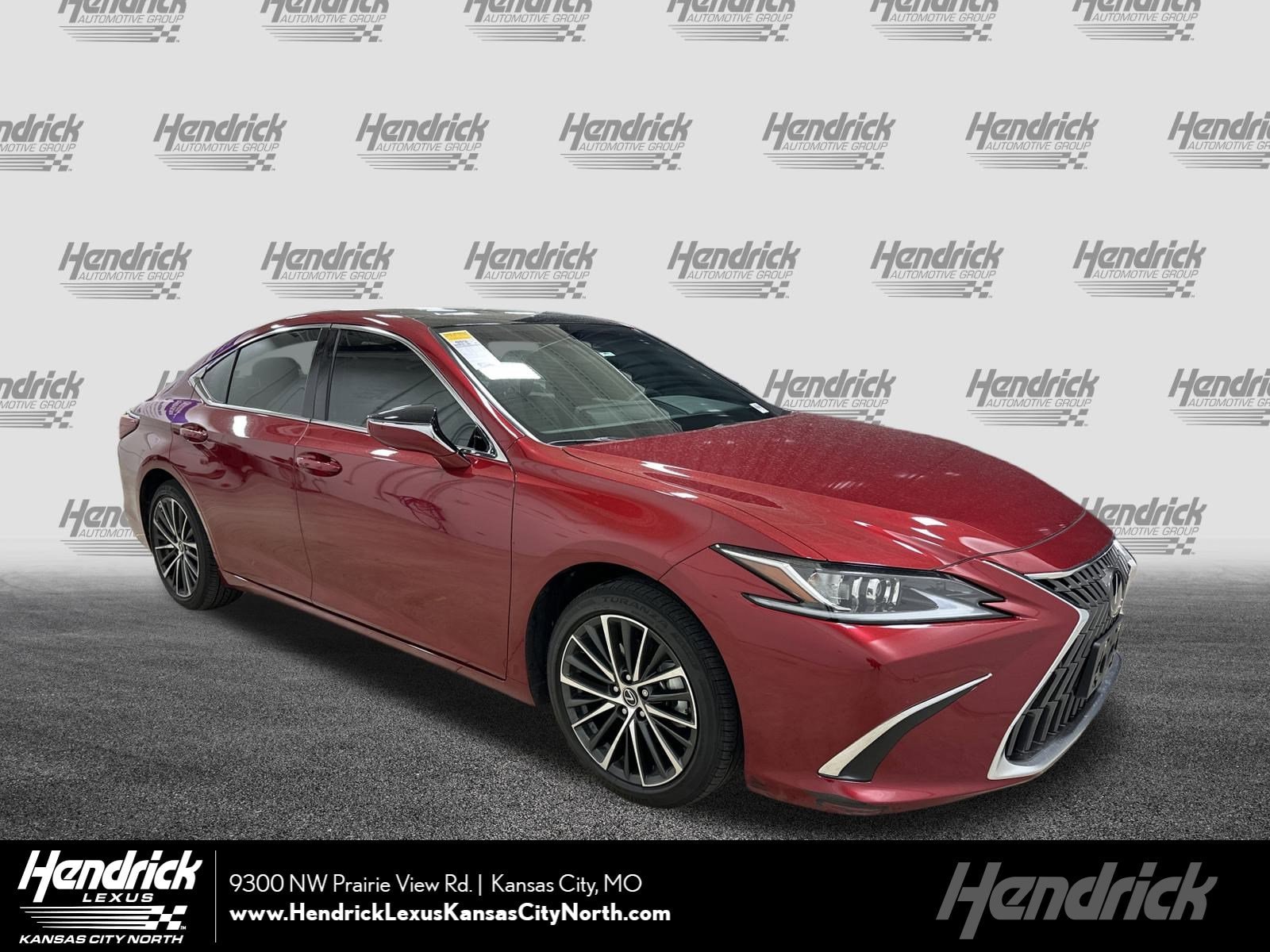 2022 Lexus ES 350's photo