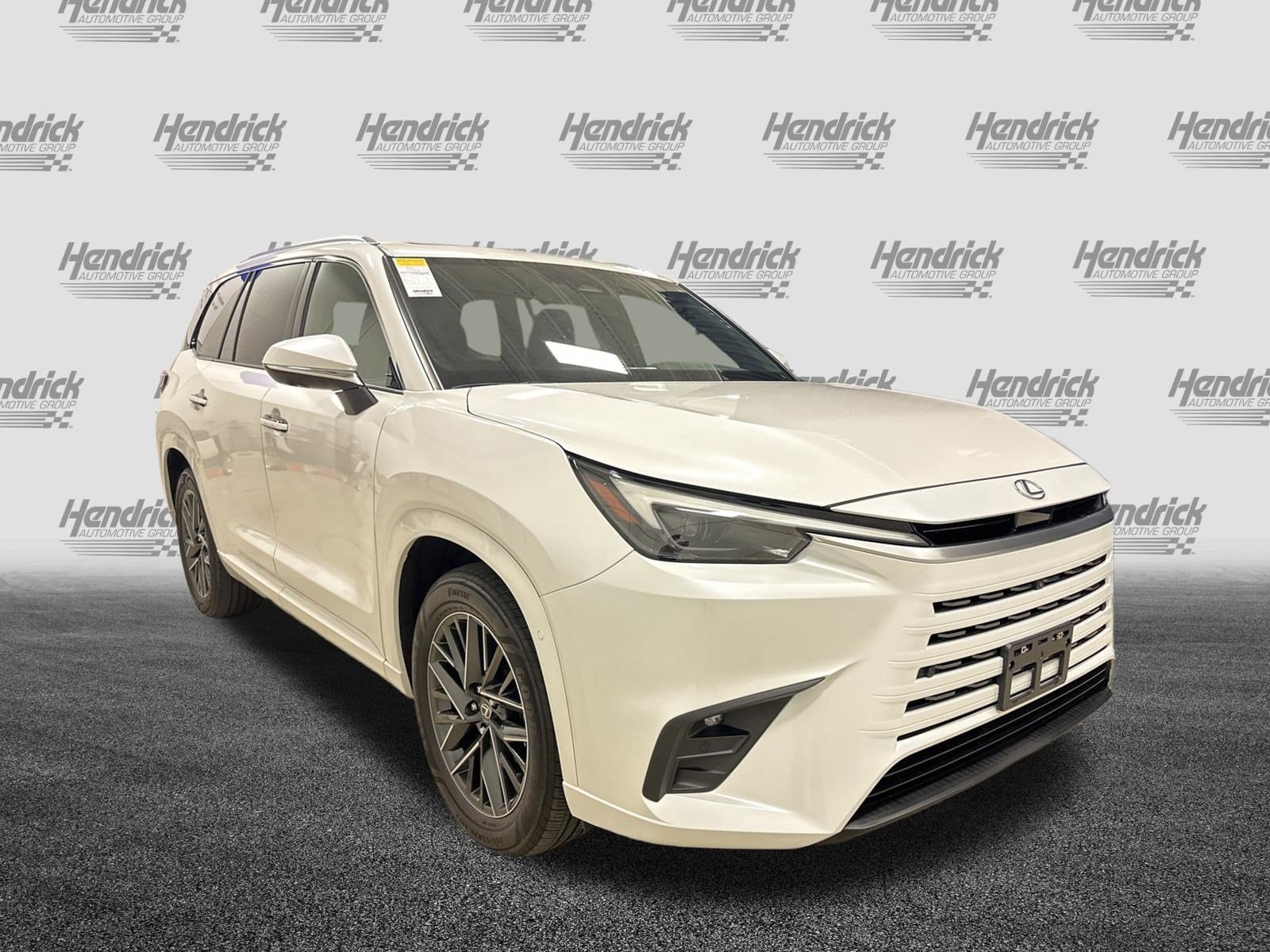 Used 2024 Lexus TX 350 with VIN 5TDAAAB63RS010136 for sale in Kansas City