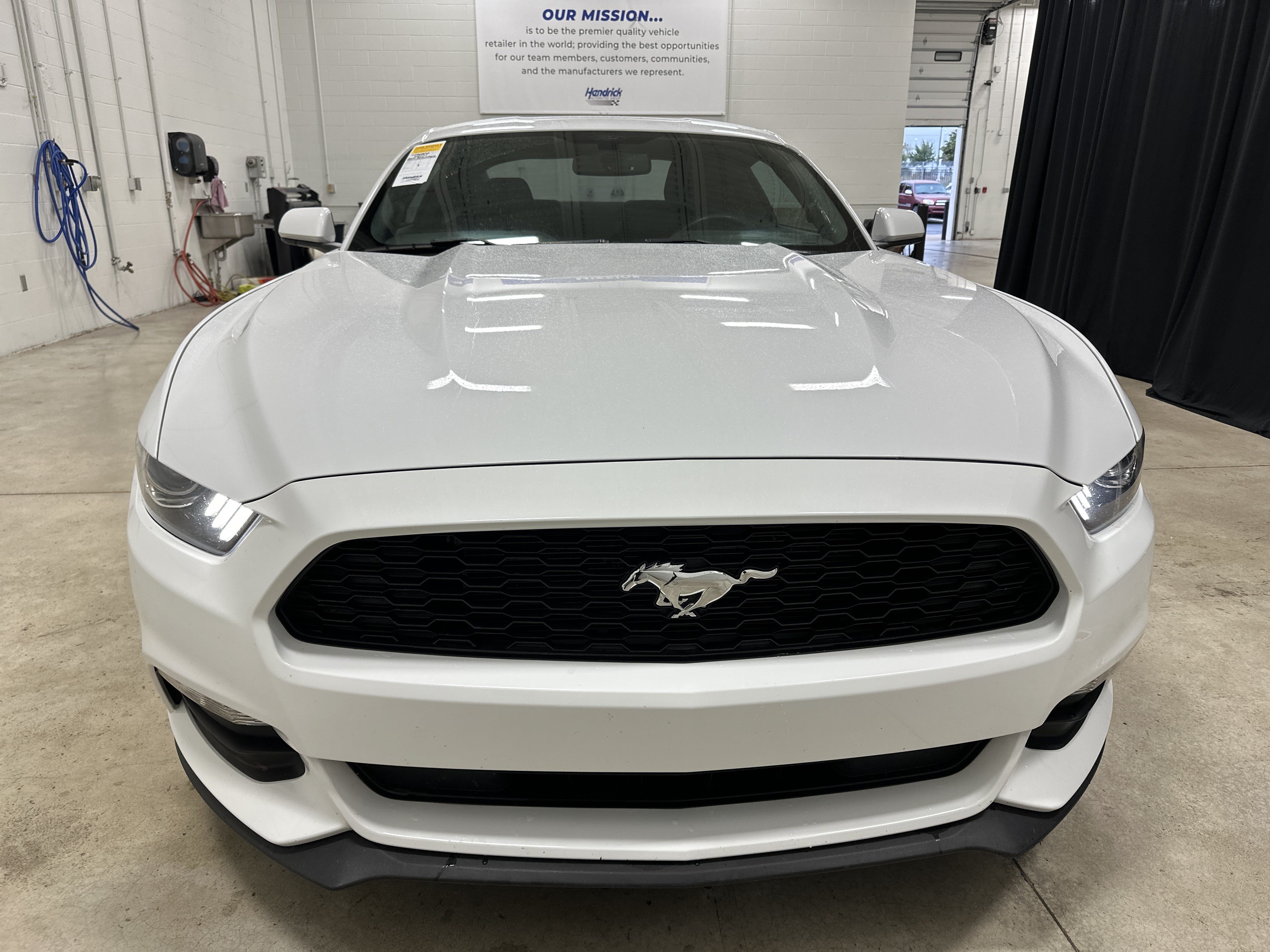 Used 2017 Ford Mustang V6 Coupe