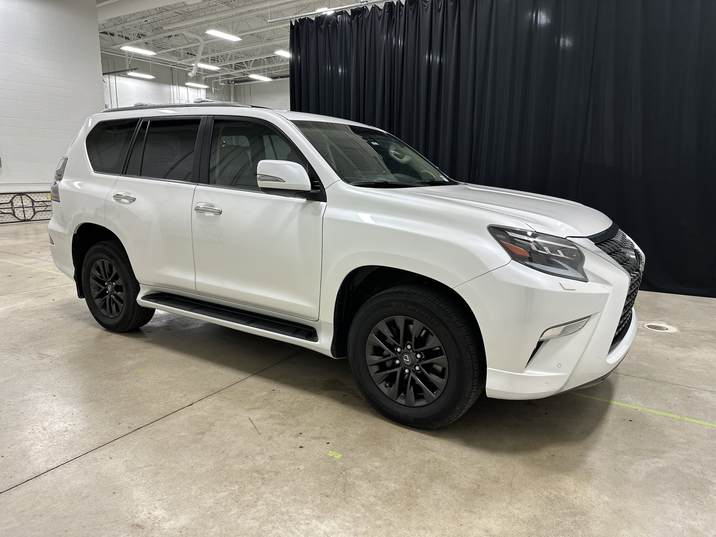 2023 Lexus GX PREMIUM's photo