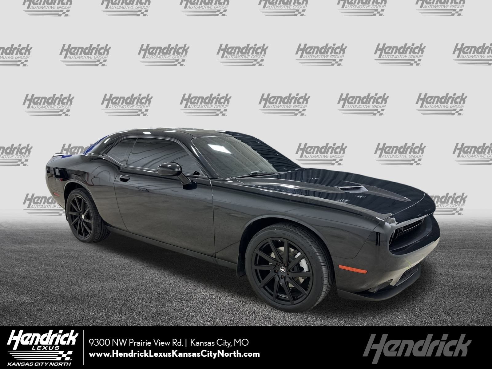 2023 Dodge Challenger SXT's photo
