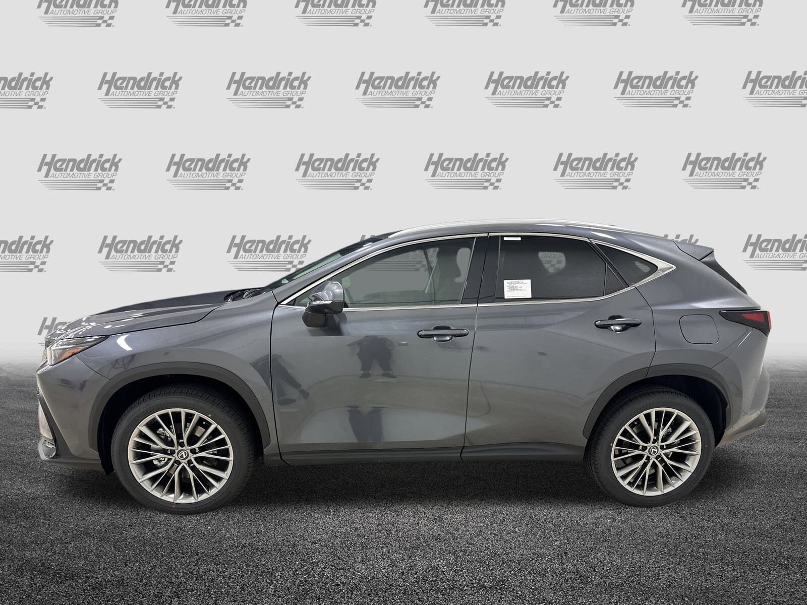 2026 Lexus NX 350 Premium photo 4