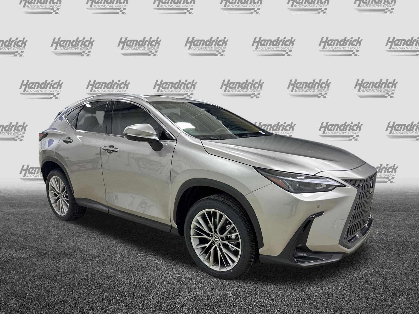 2026 Lexus NX 350 Premium photo 2