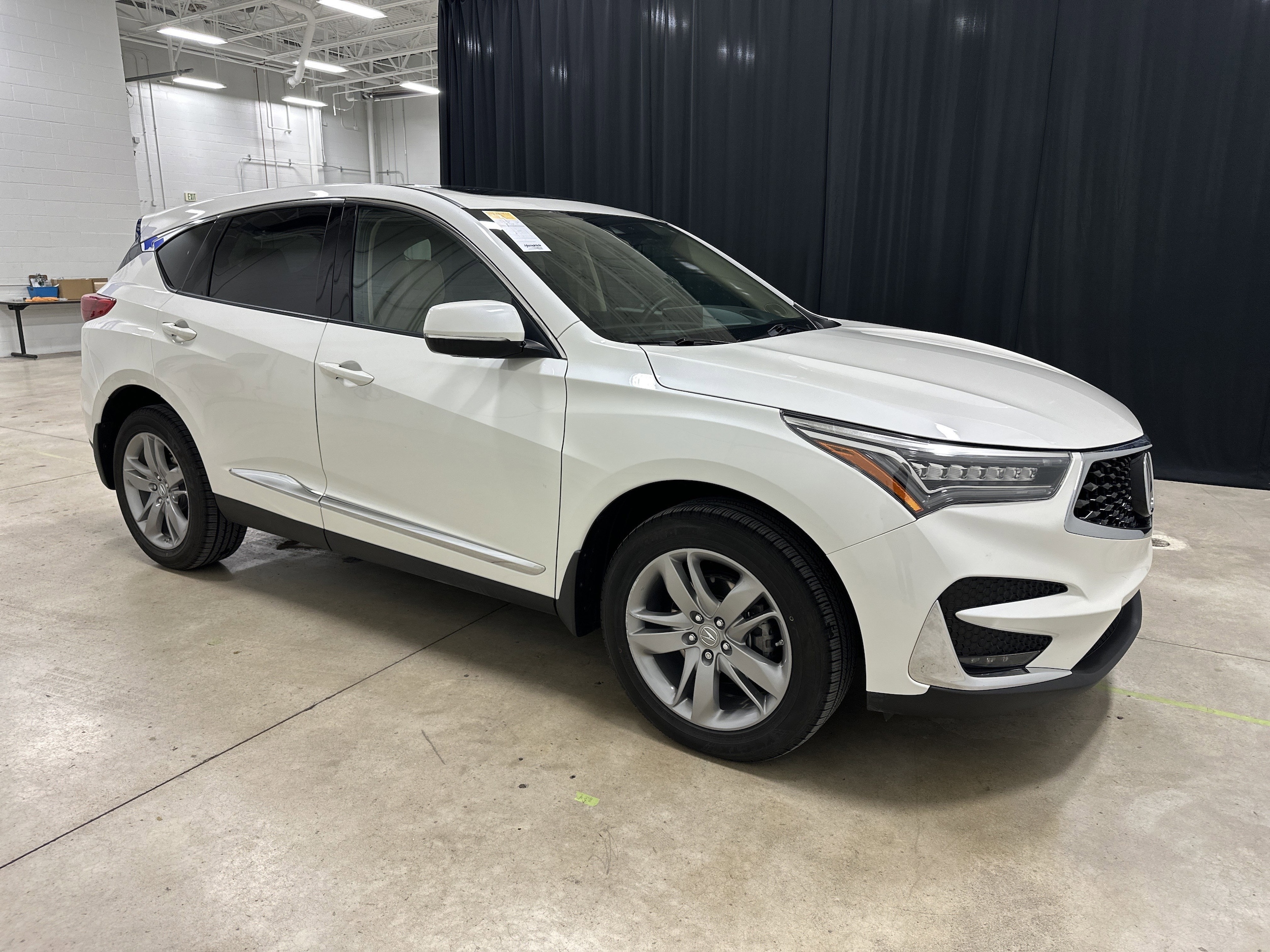 Used 2019 Acura RDX Advance Package with VIN 5J8TC2H72KL016723 for sale in Kansas City