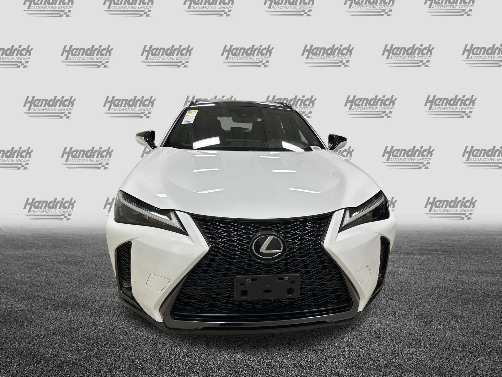 LEXUS UX 250h F SPORT Handling