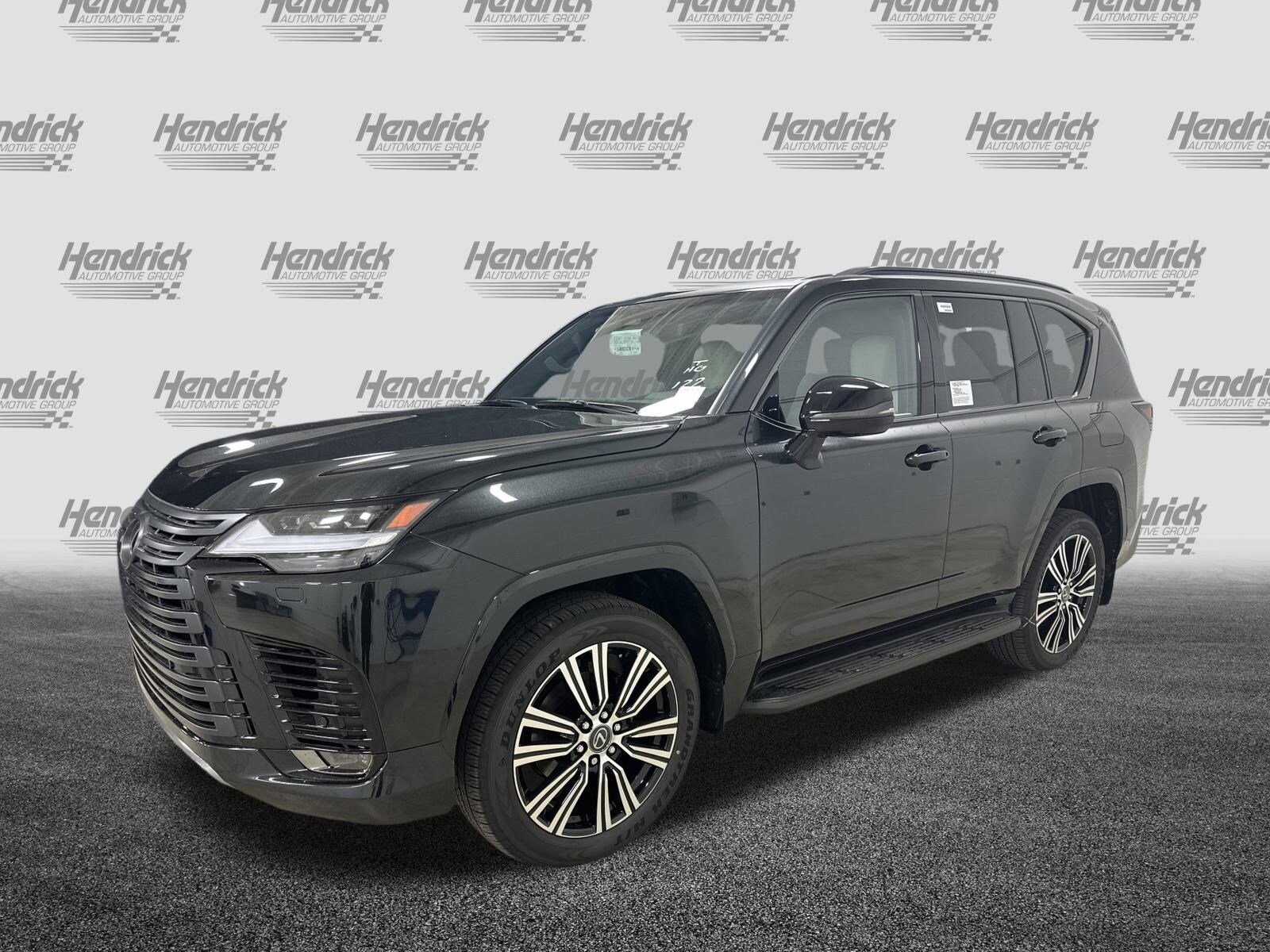 2025 Lexus LX 600 Luxury photo 4