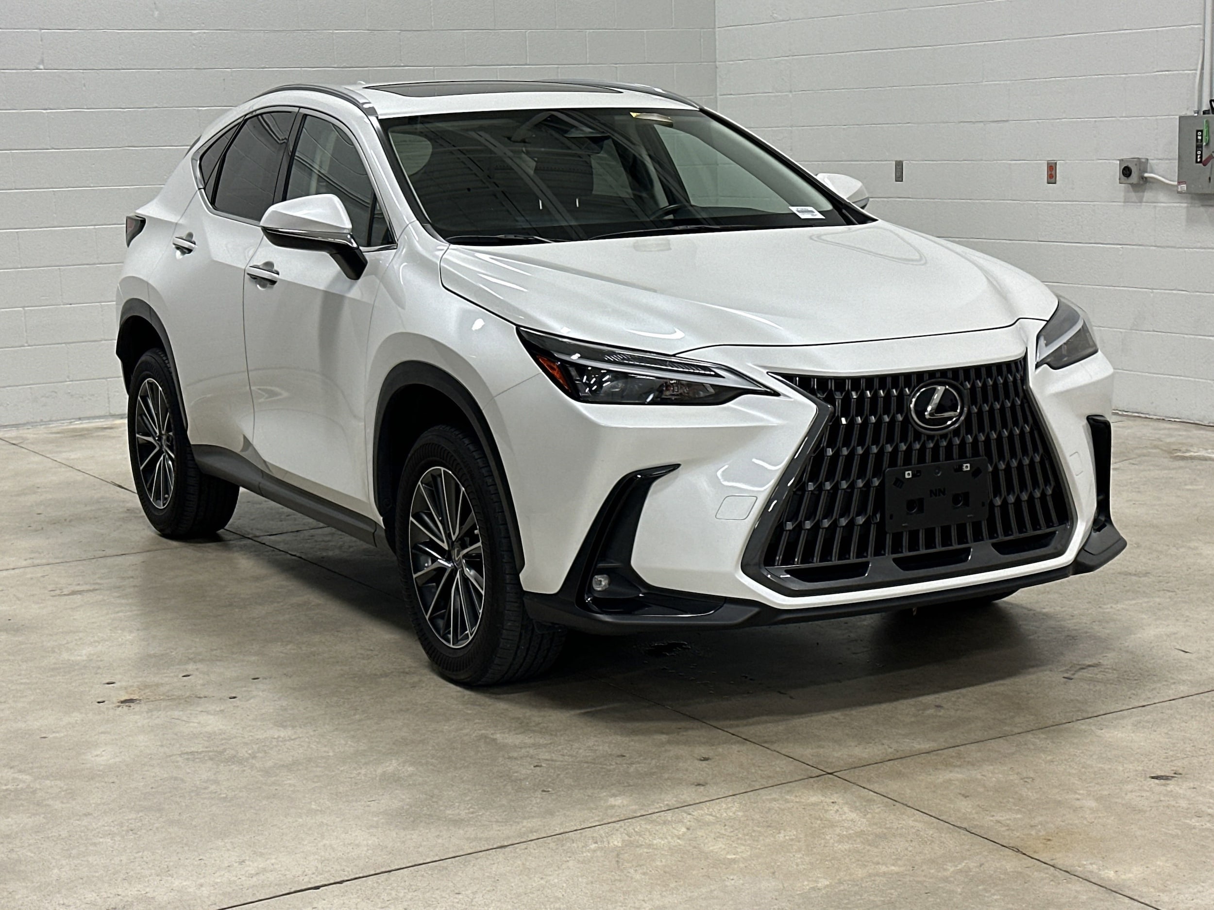 Used 2022 Lexus NX 350 with VIN JTJAGCEZ5N2000769 for sale in Kansas City