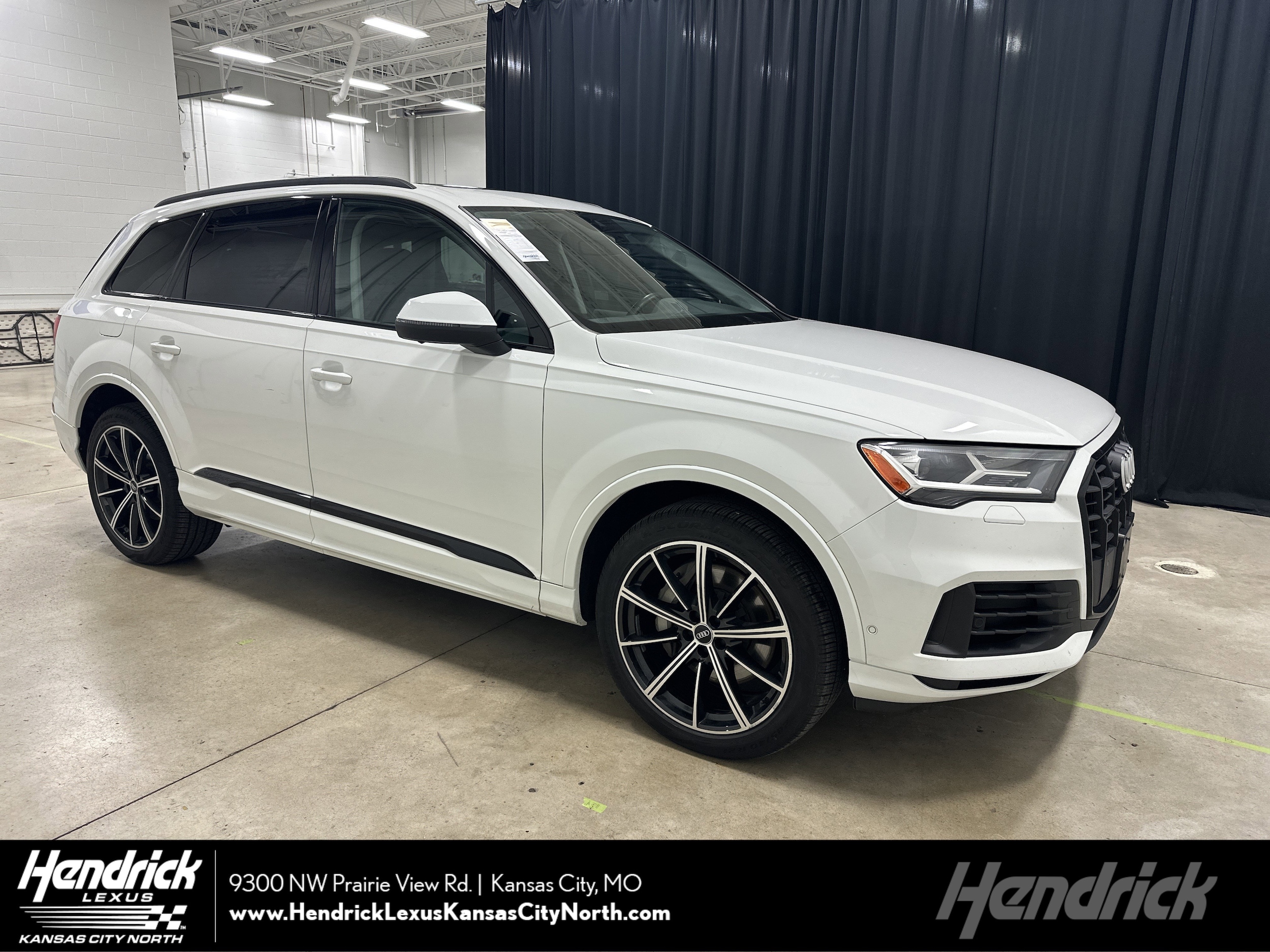 2020 Audi Q7 55 Premium Plus's photo