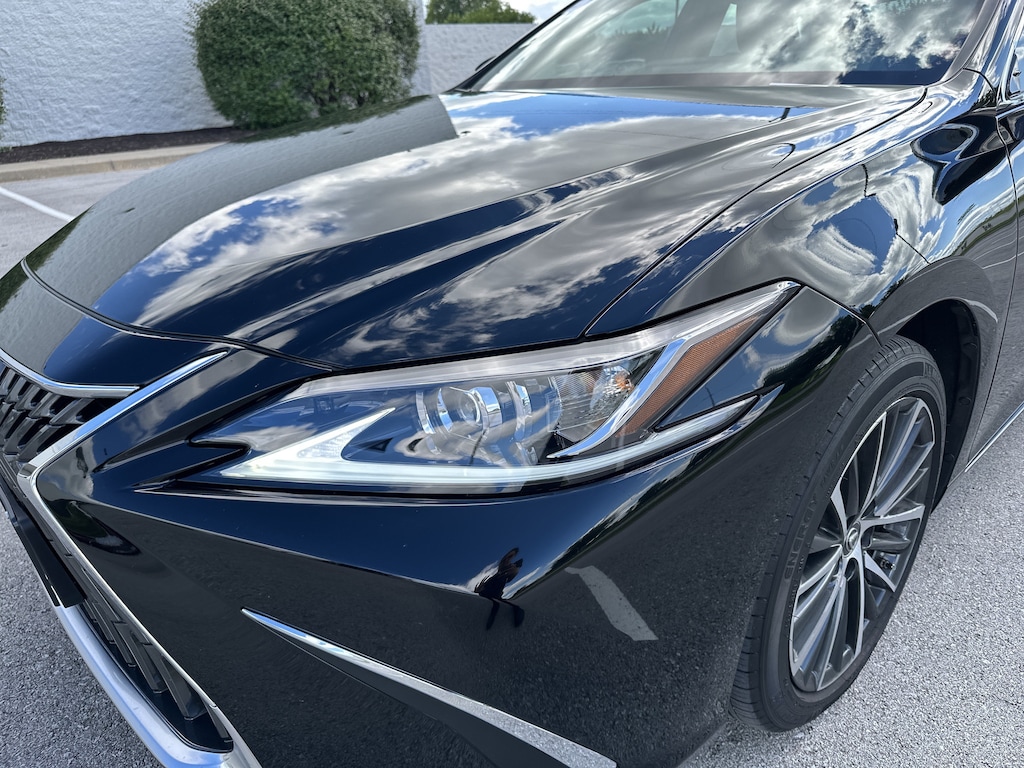 Used 2024 Lexus ES 350 Sedan