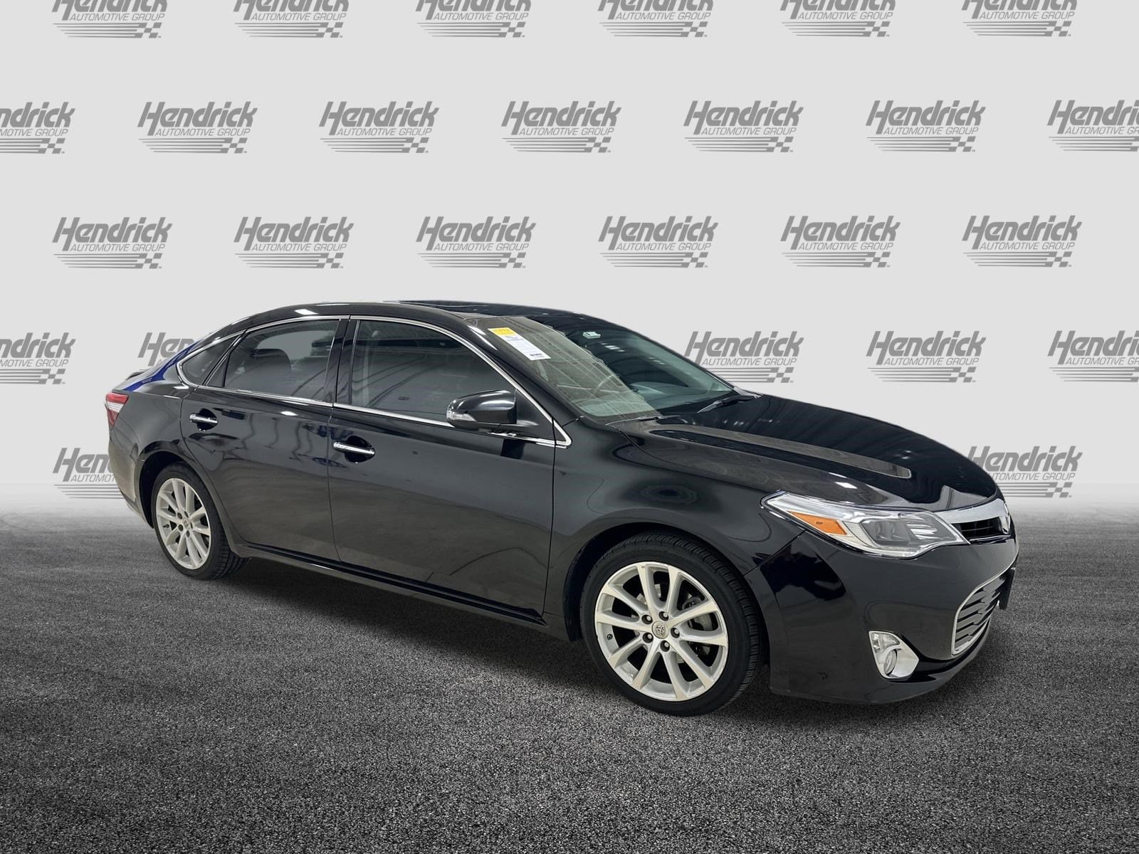 Used 2014 Toyota Avalon Limited with VIN 4T1BK1EB7EU124197 for sale in Kansas City