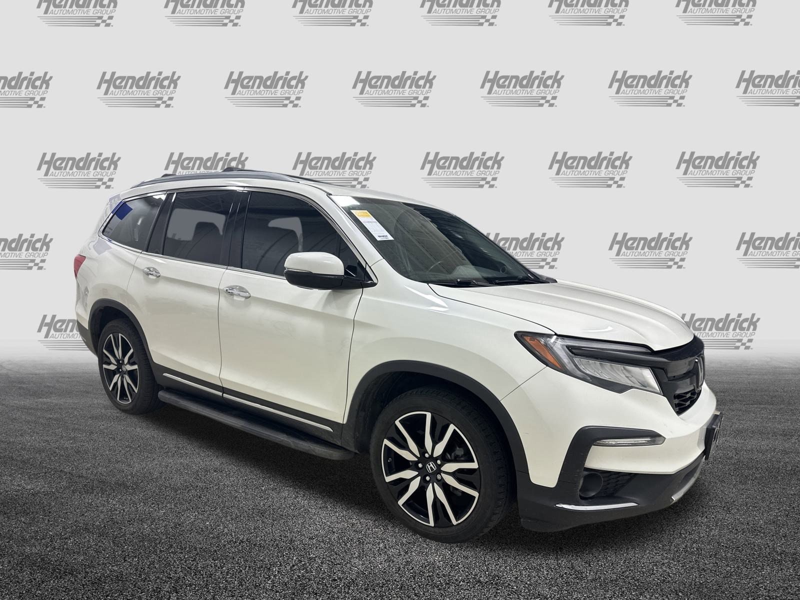 Used 2019 Honda Pilot Elite with VIN 5FNYF6H00KB009701 for sale in Kansas City