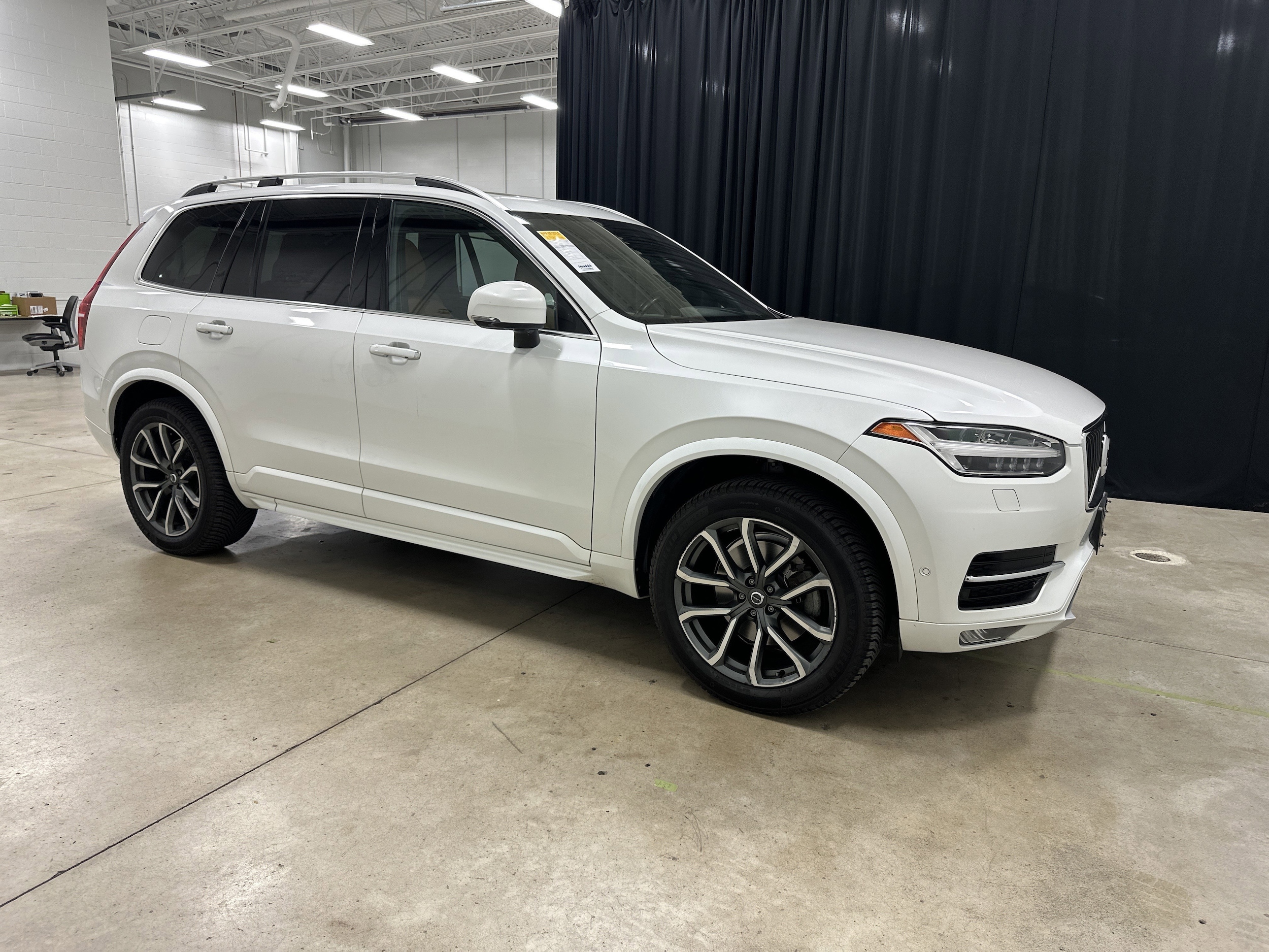 Used 2017 Volvo XC90 Momentum with VIN YV4A22PK0H1137184 for sale in Kansas City